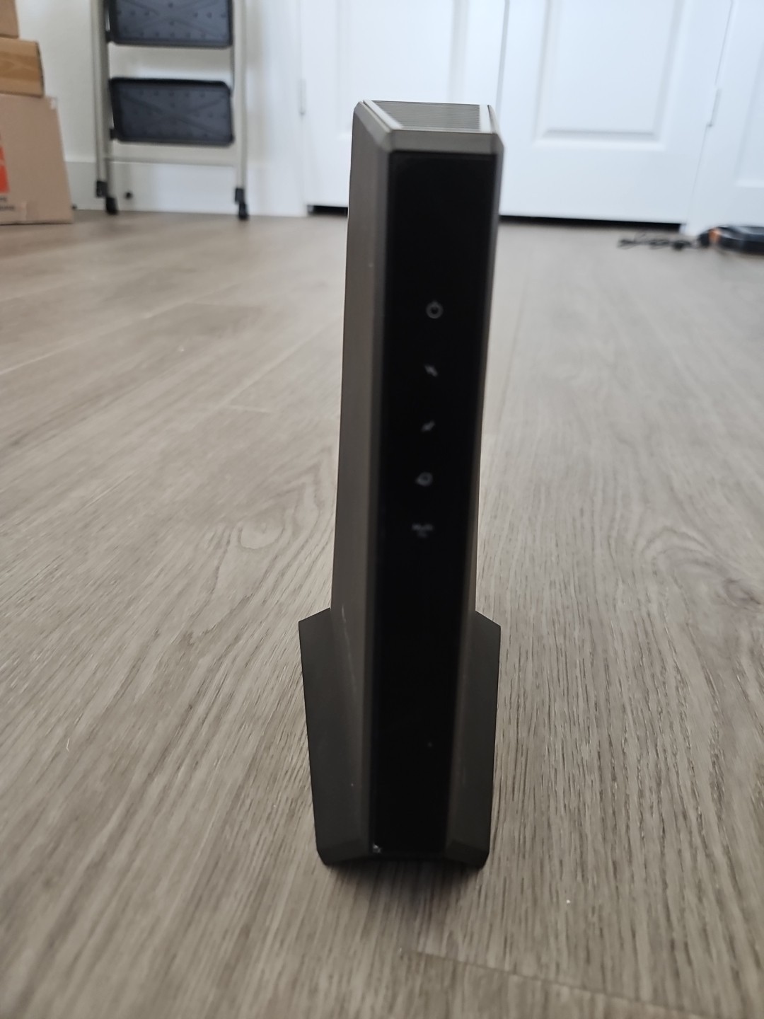 Netgear Nighthawk CM2000 DOCSIS 3.1 Multi-Gig Cable Modem – Tested Working, Used