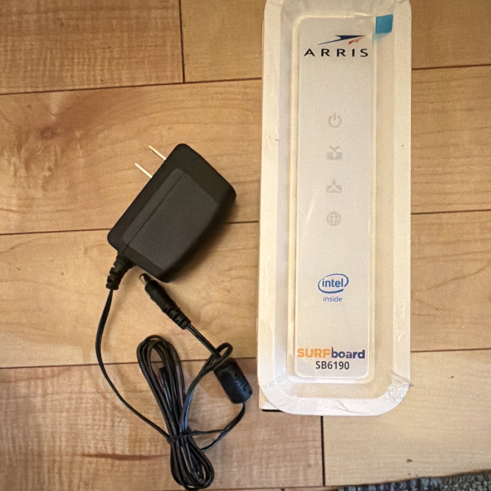 ARRIS SURFboard SB6190 DOCSIS 3.0 Cable Modem, Ethernet, Coaxial, Power Adapter