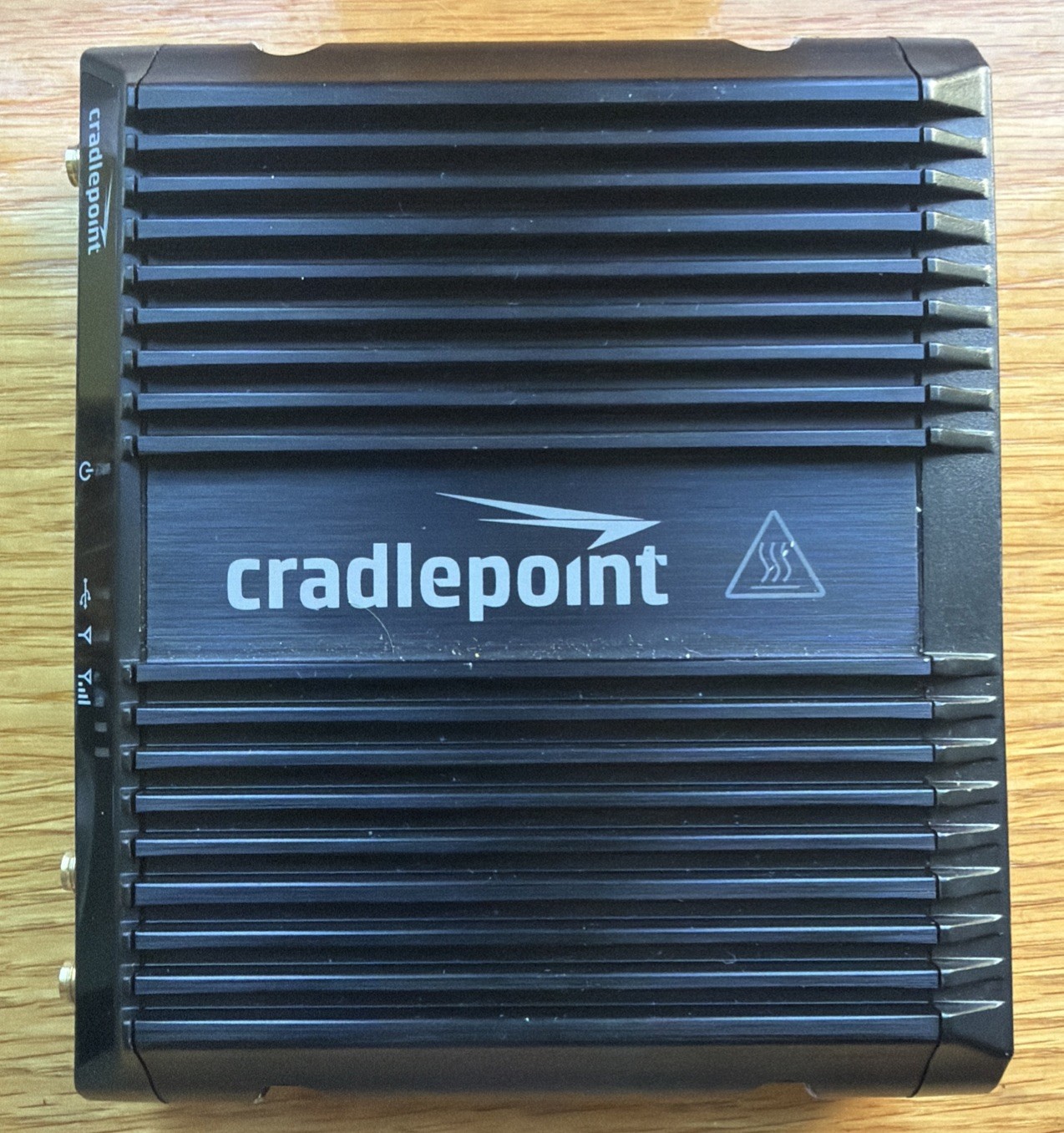 (Lot of 3) Cradlepoint 170675-000 IBR1100/IBR1150 Dual-Modem Dock, Black “V2B”