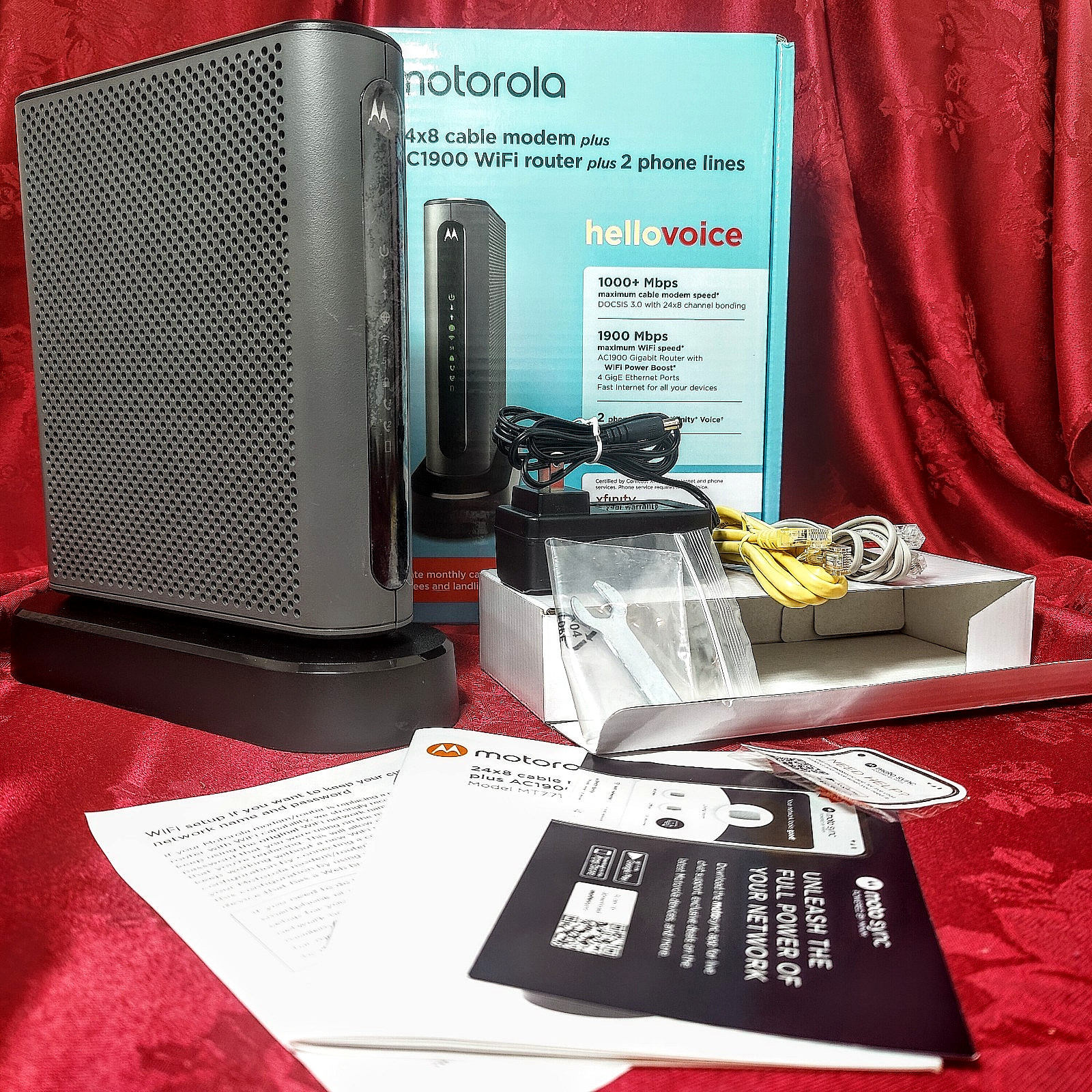 Motorola MT7711 Dual Band AC1900 Cable Modem and Wi-Fi Gigabit Router