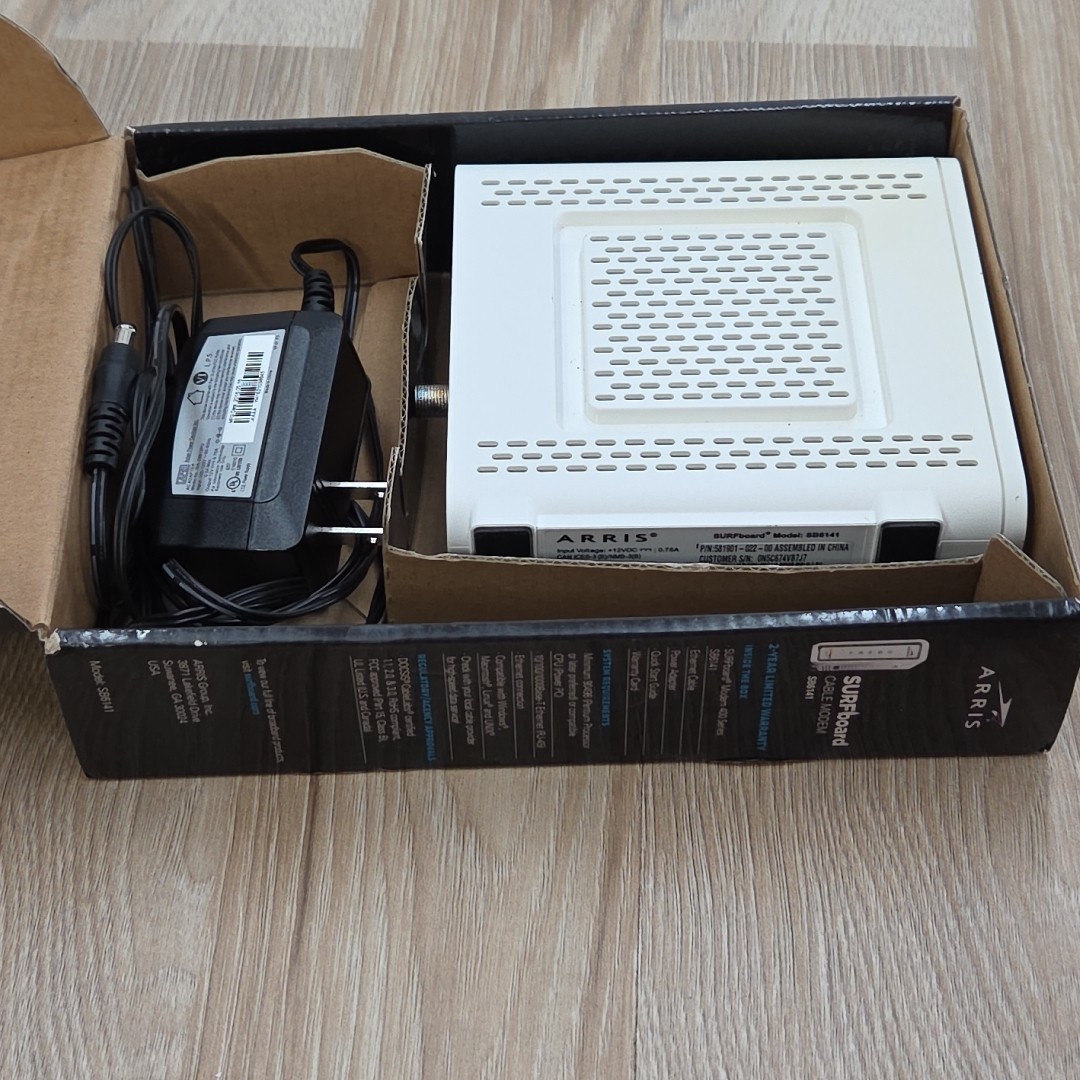 ARRIS SURFboard SB6141 Docsis 3.0 Cable Modem (B3)