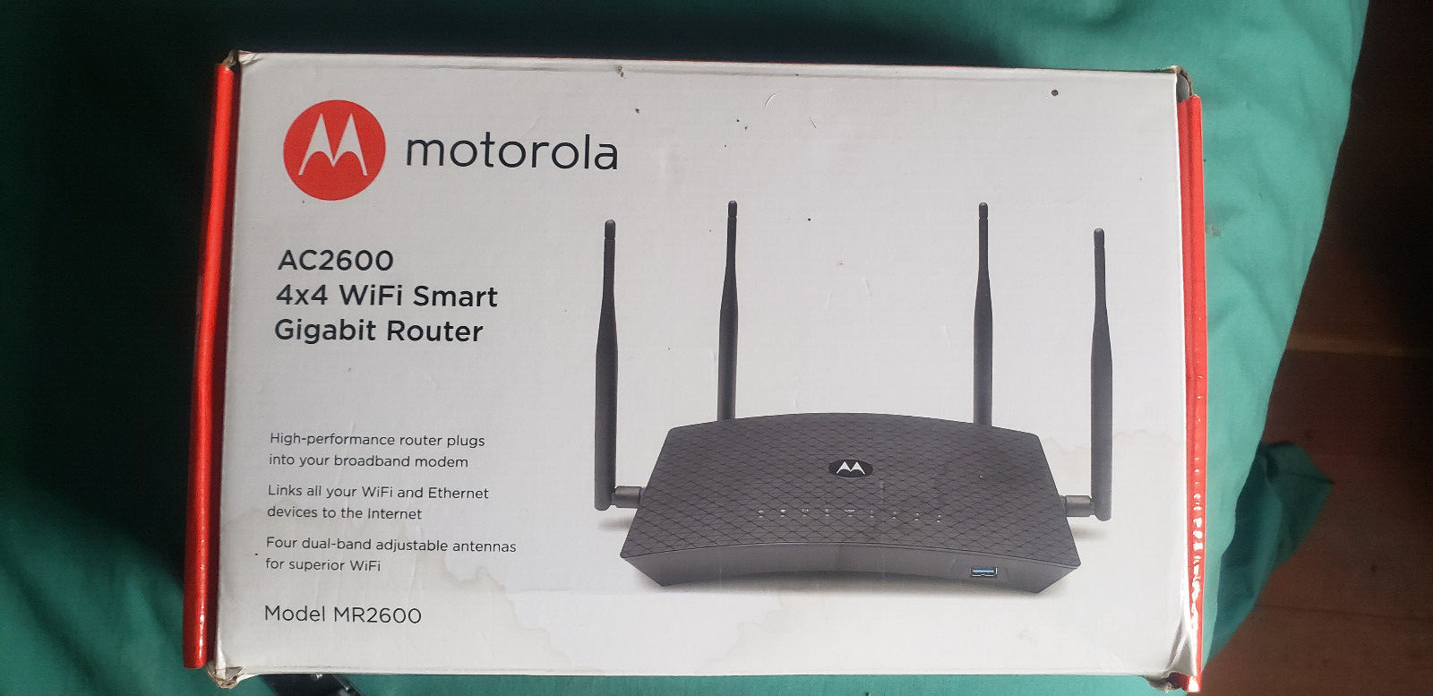 MOTOROLA AC2600 4×4 WiFi Smart Gigabit Router Extended Range Model MR2600 O23