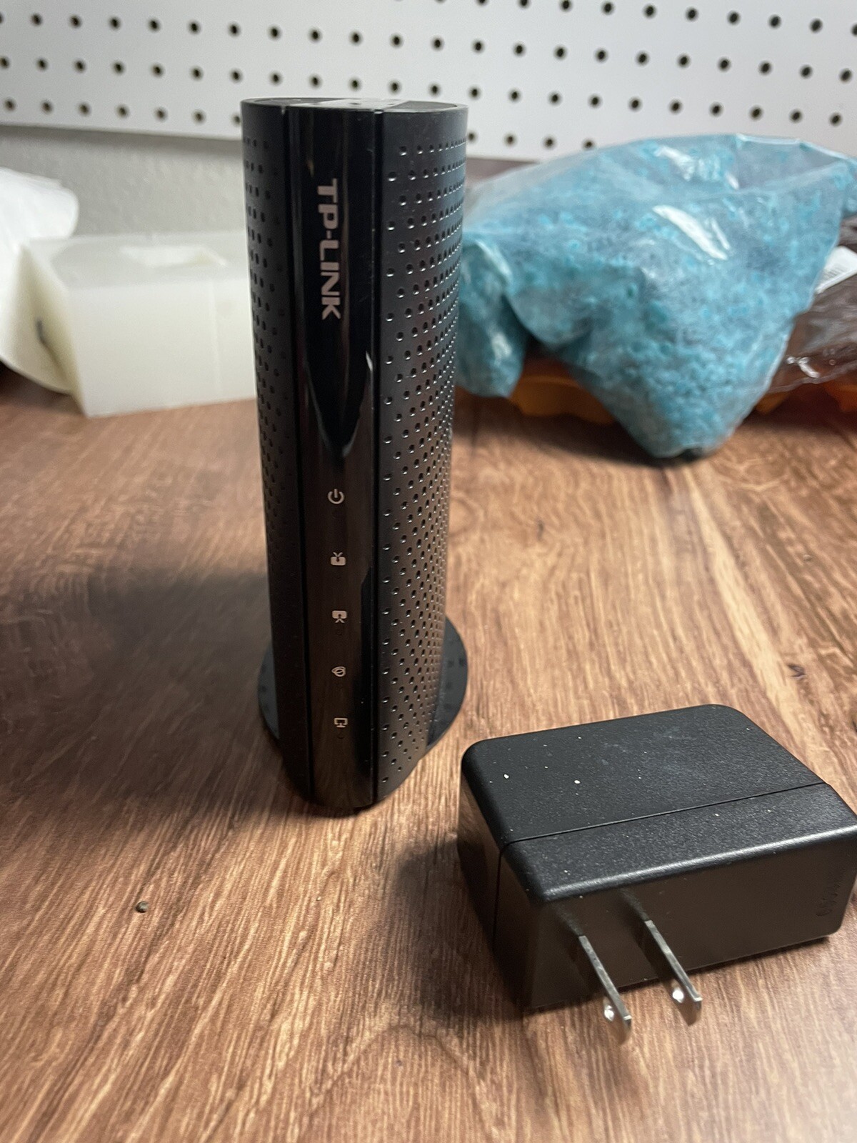 TP-Link TC-7610 DOCSIS 3.0 High Speed Cable Modem Support Comcast Xfinity
