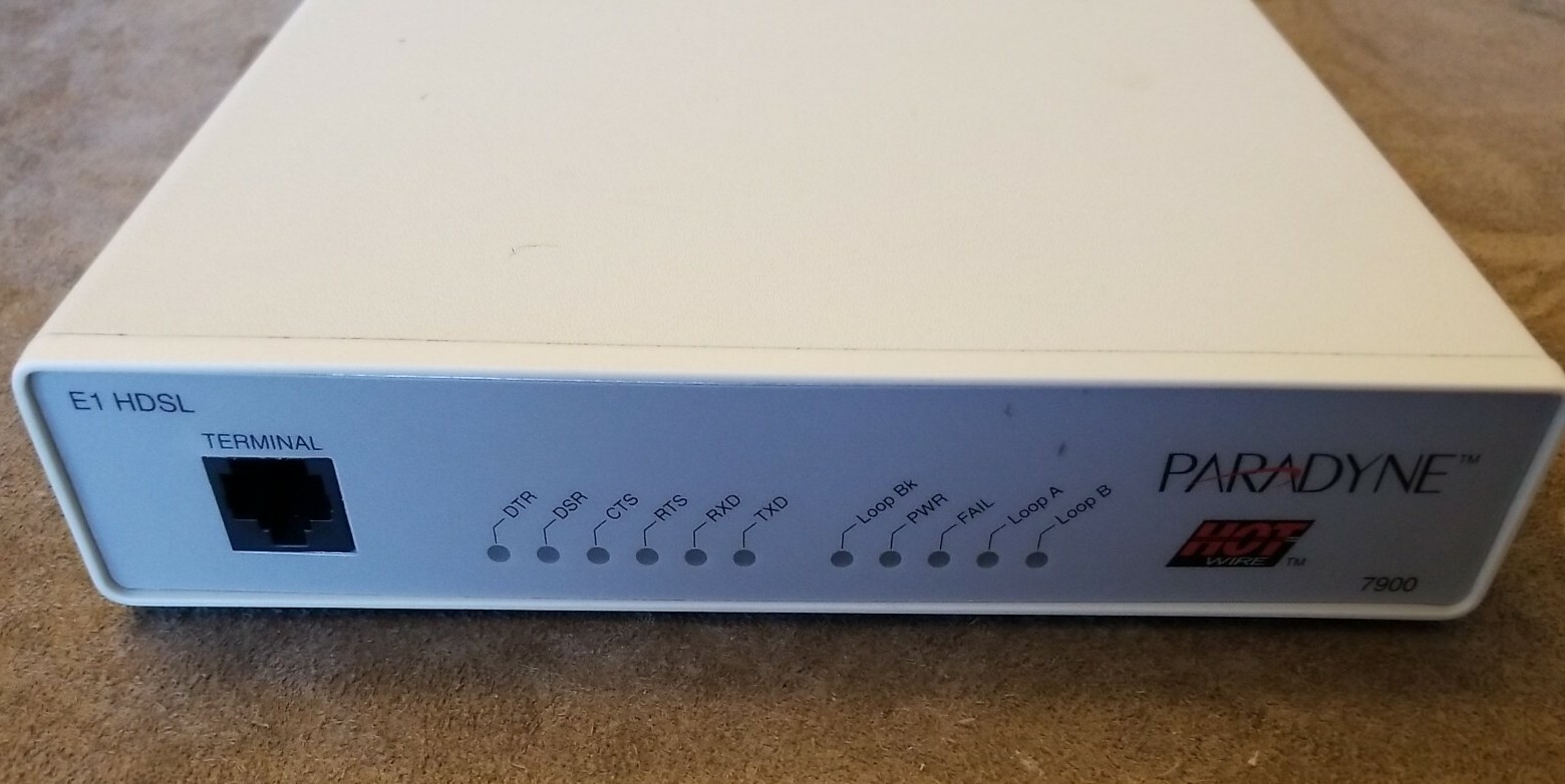 Paradyne HotWire 7900 Modem E1 HDSL +48 VDC Power Supply & V.35 DTE Serial Cable