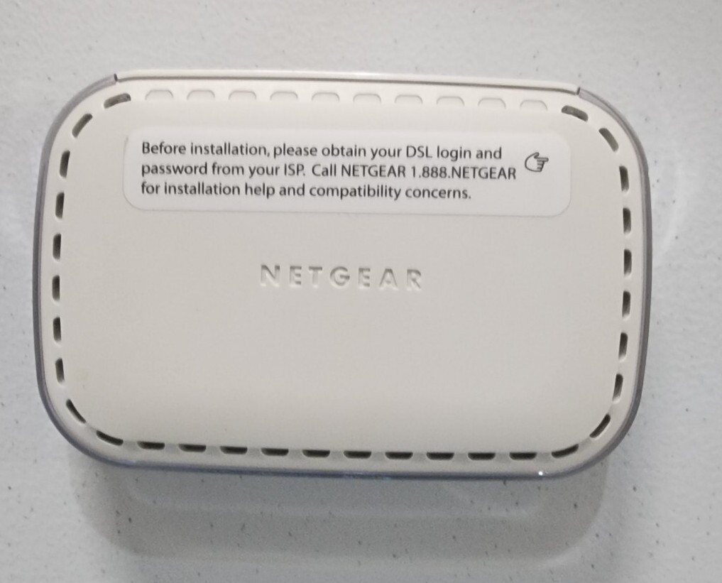 Netgear Broadband ADSL2+ Modem Model DM111PSP DM111PSP-100NAS Complete
