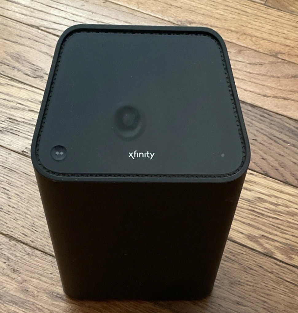 Xfinity XB6-A WIFI Router & Modem No Power Cord For Parts or Not Working