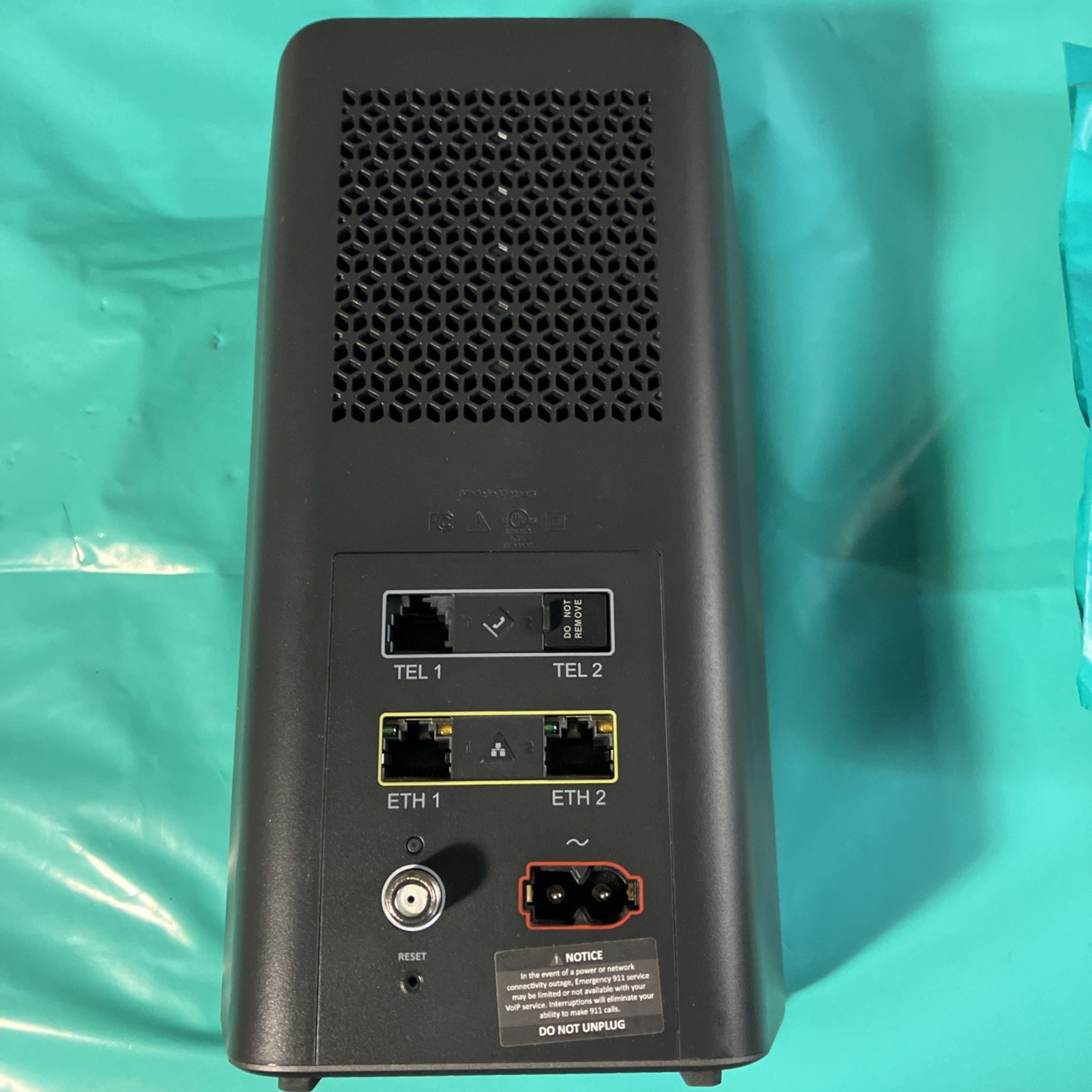 COX PANORAMIC MODEM, ROUTER, & REMOTE CGM414X (WORKS) (With Power Cable)