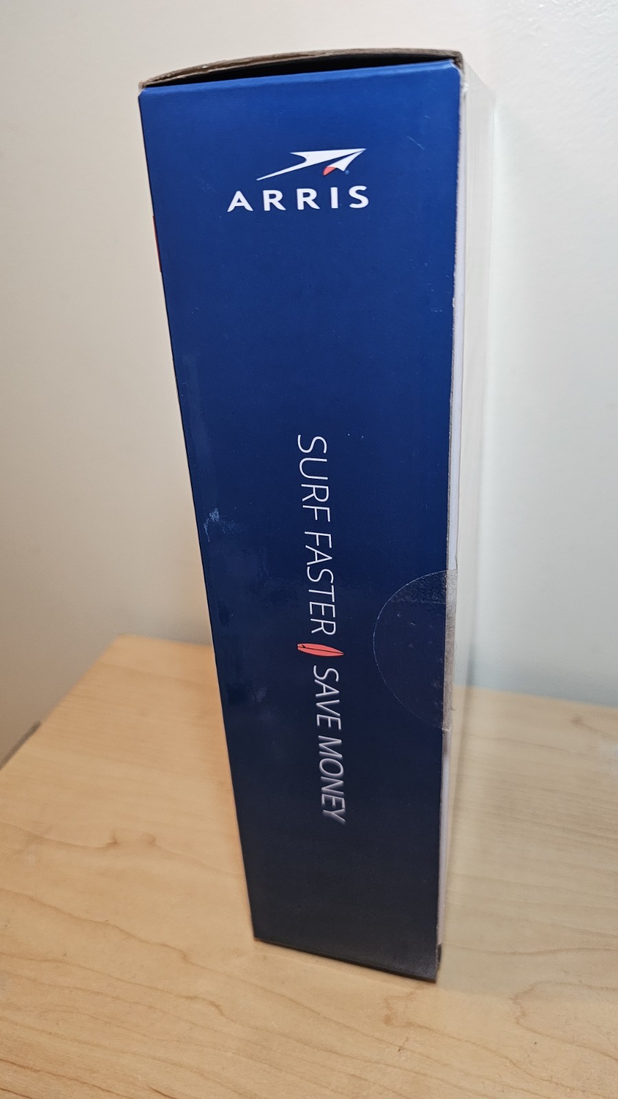 ARRIS – SURFboard SB8200 32 x 8 DOCSIS 3.1 Gig-Speed Cable Modem – White