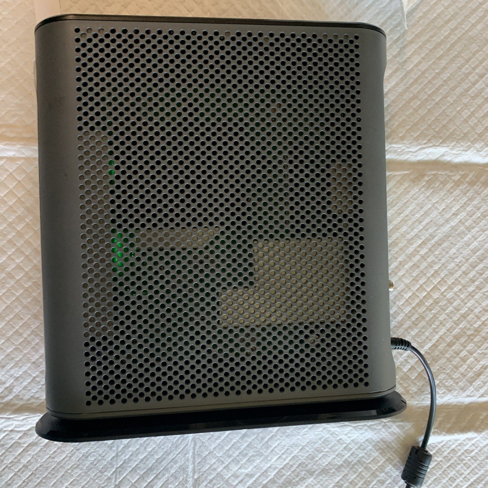 Motorola MG8702-30 Router with 32 x 8 DOCSIS 3.1 Cable Modem