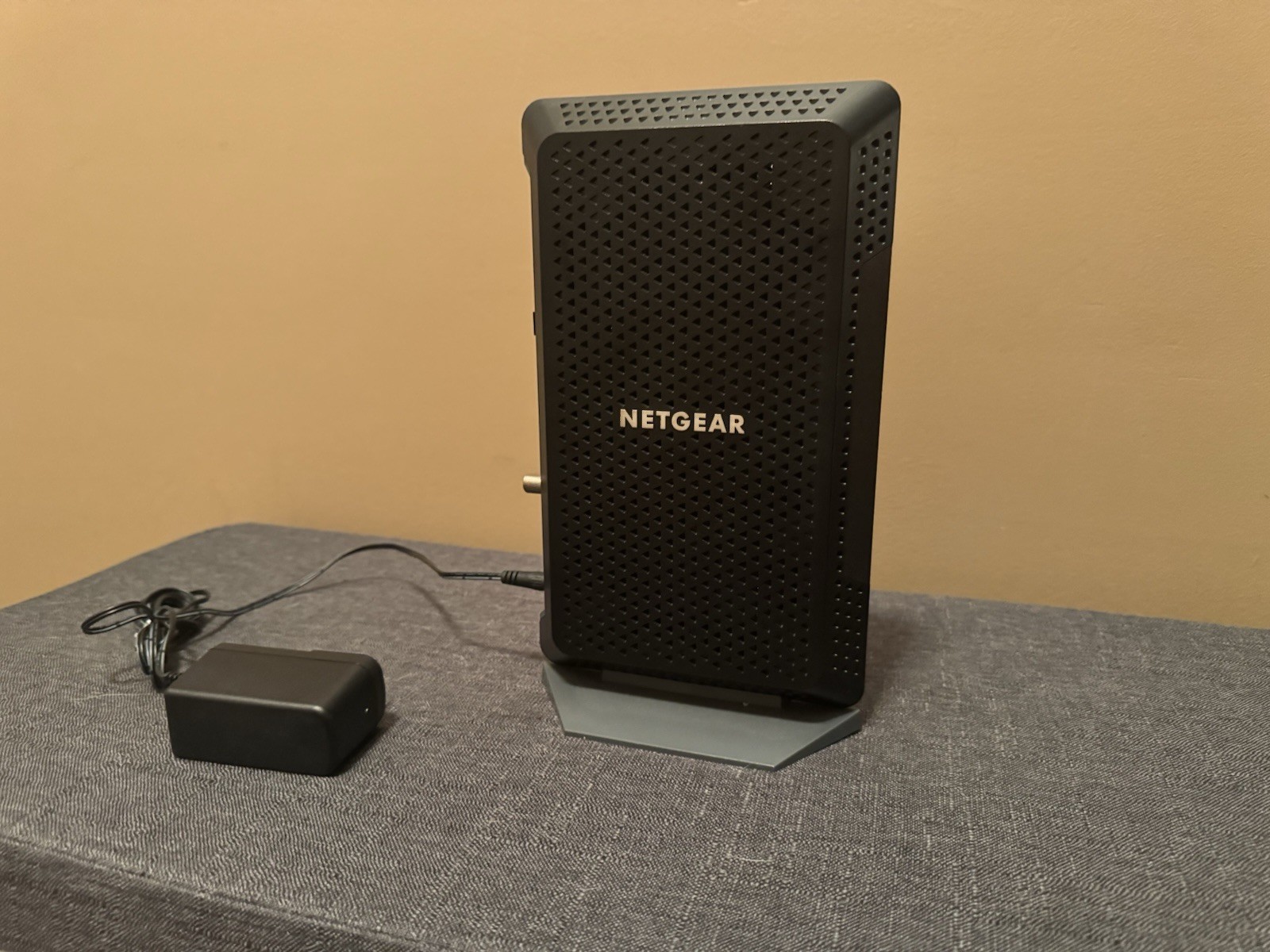 NETGEAR Nighthawk CM1200 DOCSIS 3.1 Cable Modem