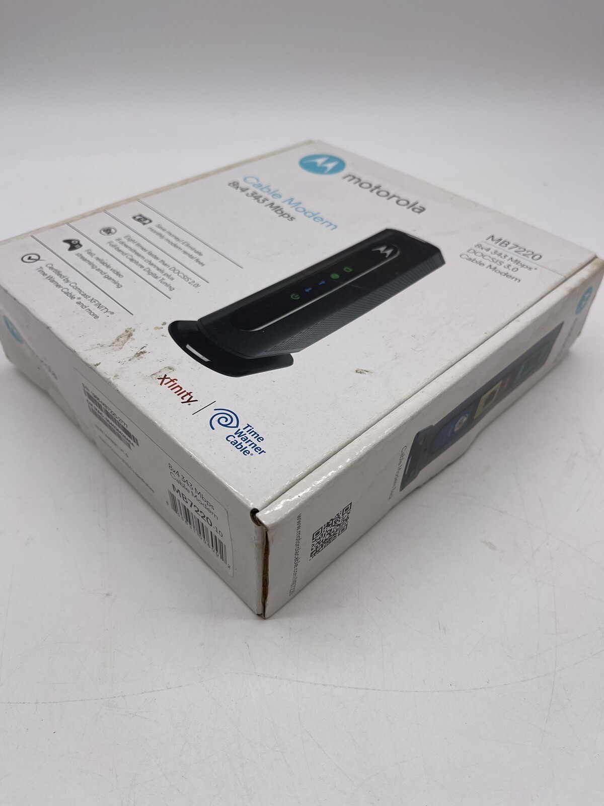 Motorola 8×4 Cable Modem, Model MB 7220, Docsis 3.0