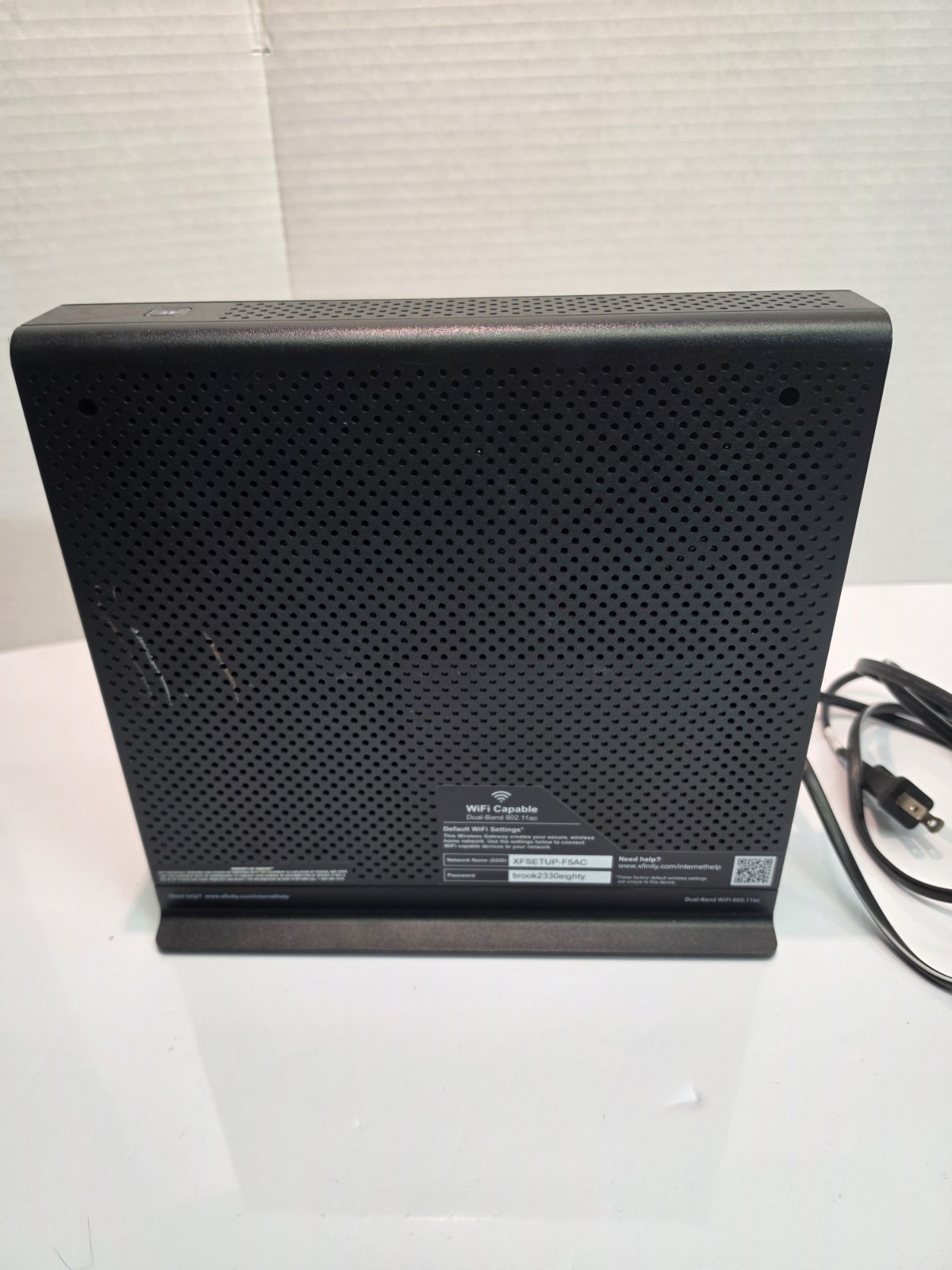 Arris TG1682G Dual Band Wireless 802.11ac Cable Modem Router