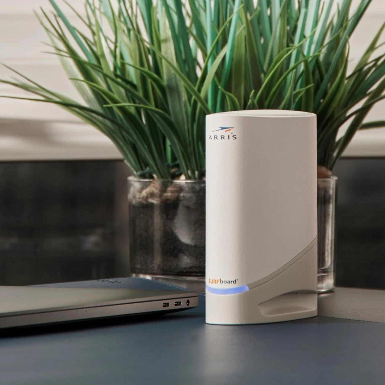 Cable Modem DOCSIS 3.1 Multi Gigabit 2.5 Gbps Arris S33-RB White Comcast