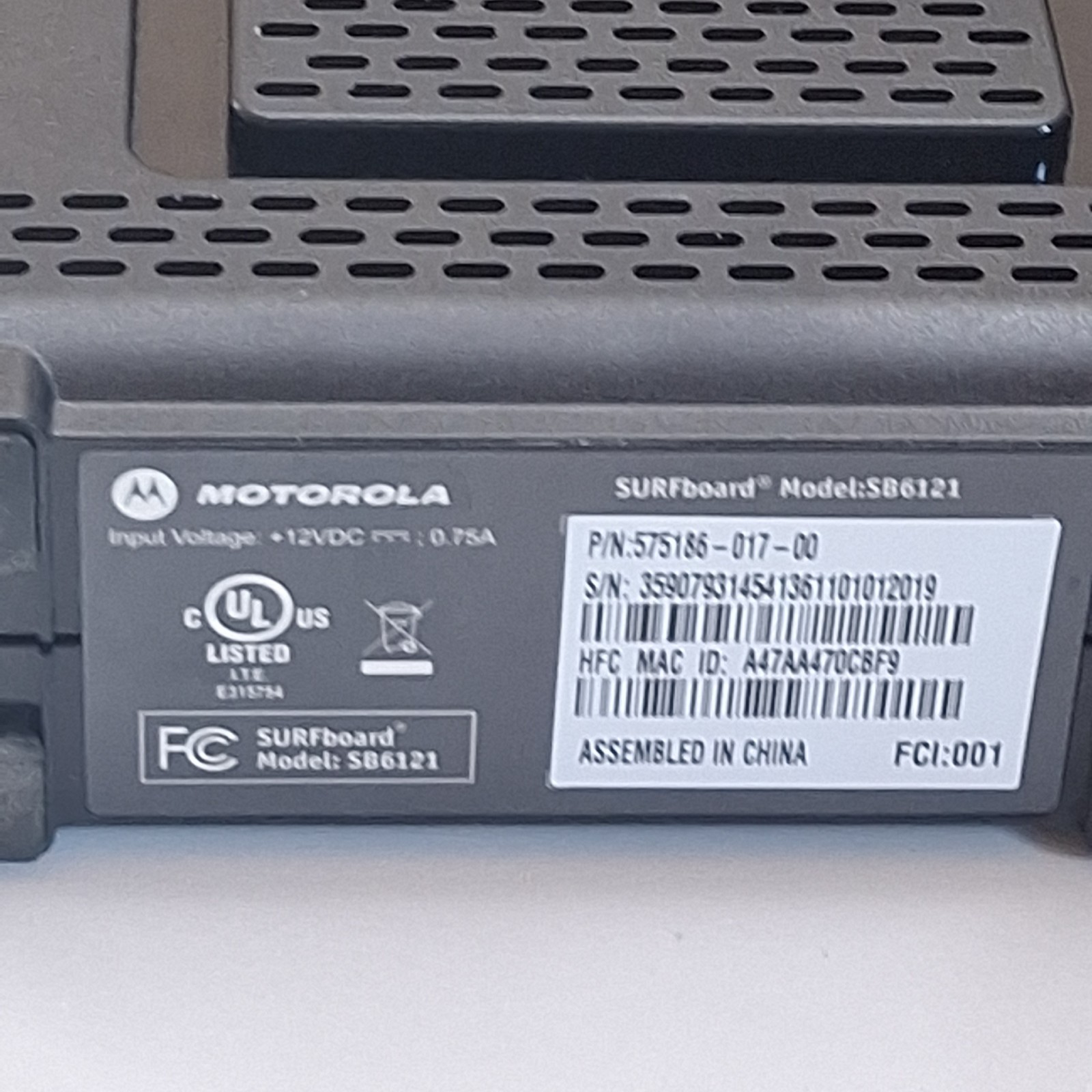 Motorola Surfboard SB6121 WiFi Cable Modem Black (575186-017-00) TESTED