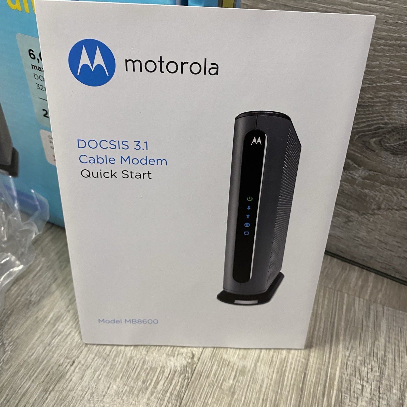 Motorola DOCSIS 3.1 Ultra Fast Cable Modem Model: MB8600 🔥🔥🔥