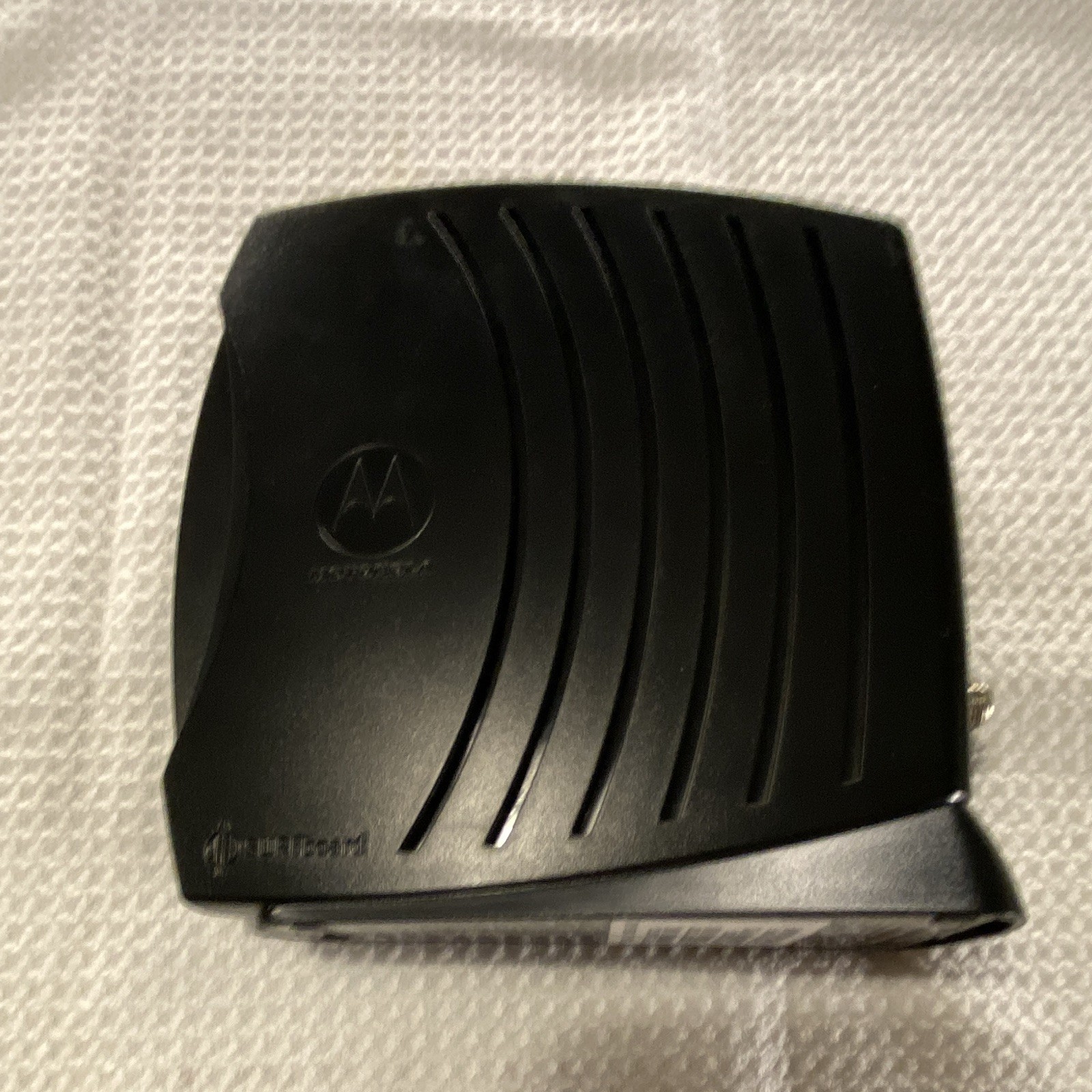 Motorola SURFboard SB5120 DOCSIS 2.0 Cable Modem 38 Mbps USB/Ethernet Black