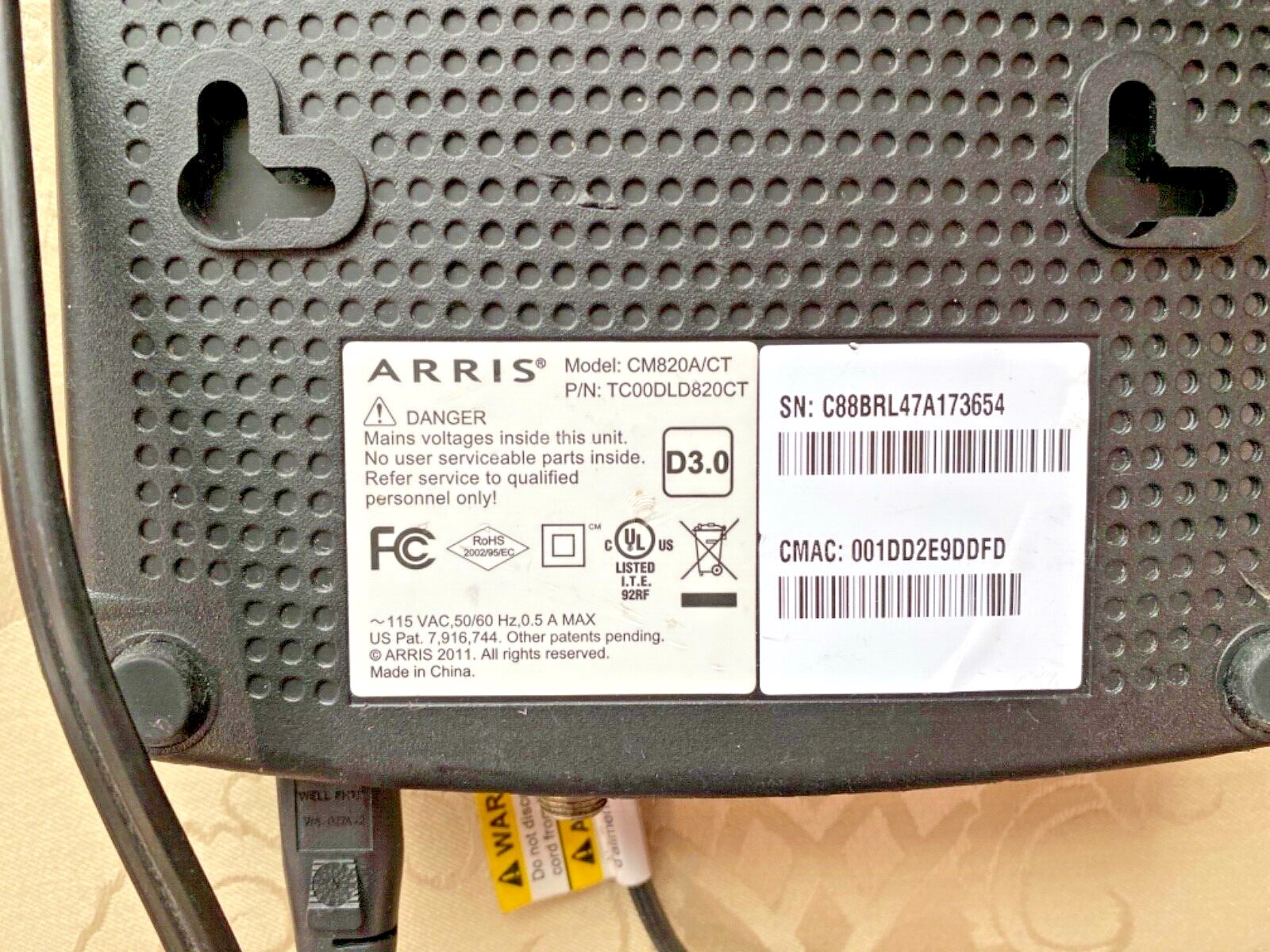 Arris CM820A DOCSIS 3.0 Cable Modem Power Cord Ethernet Cable