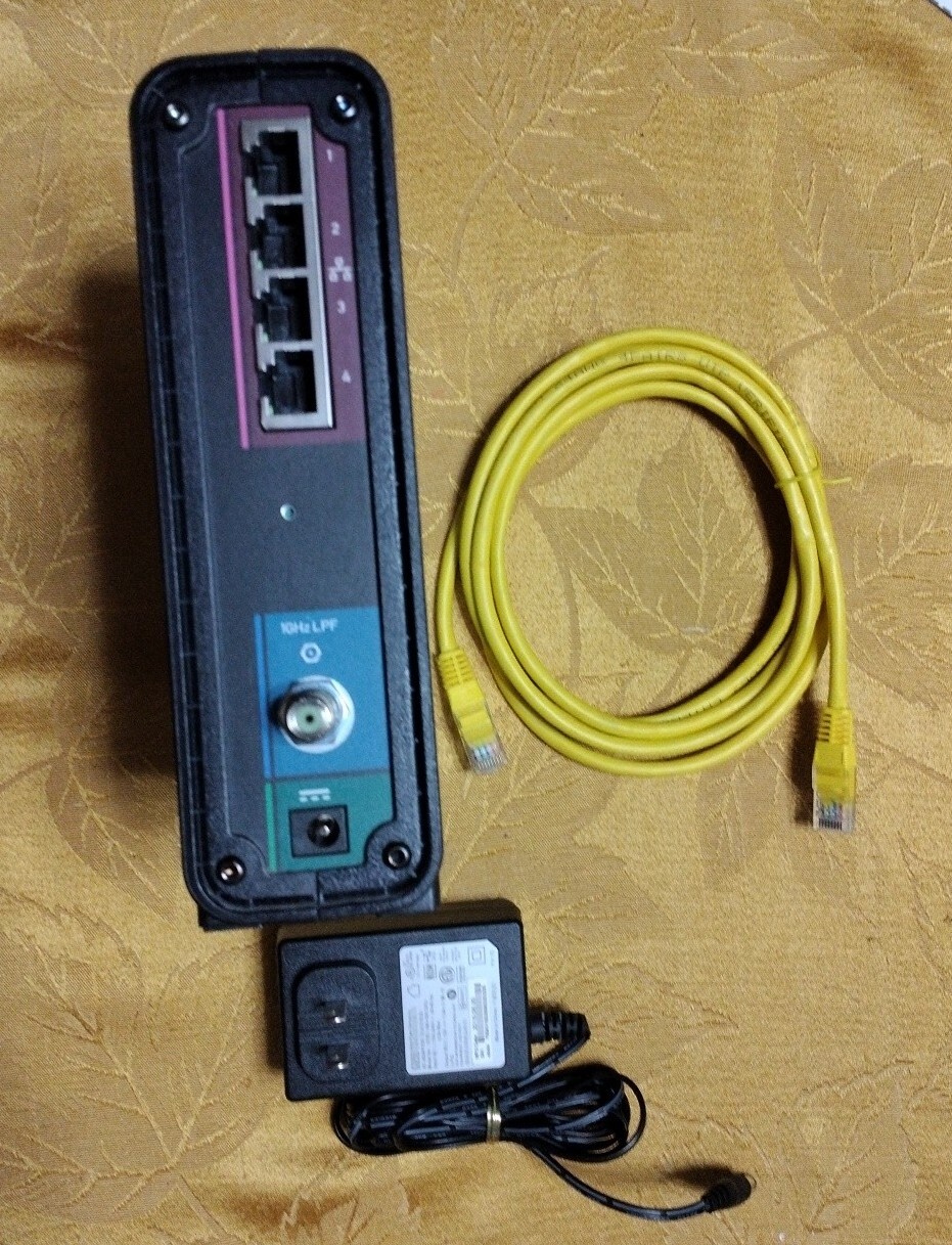 Modem/WiFi Router Motorola Arris Surfboard N300 Dual Band Mo: SBG6580 DOCSIS 3.0