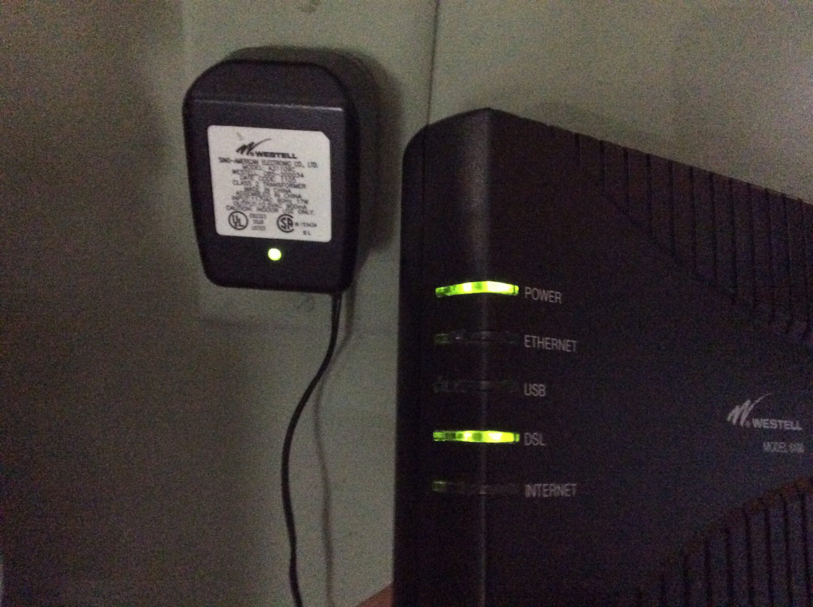 Westell Model 6100 with power Supply – USED