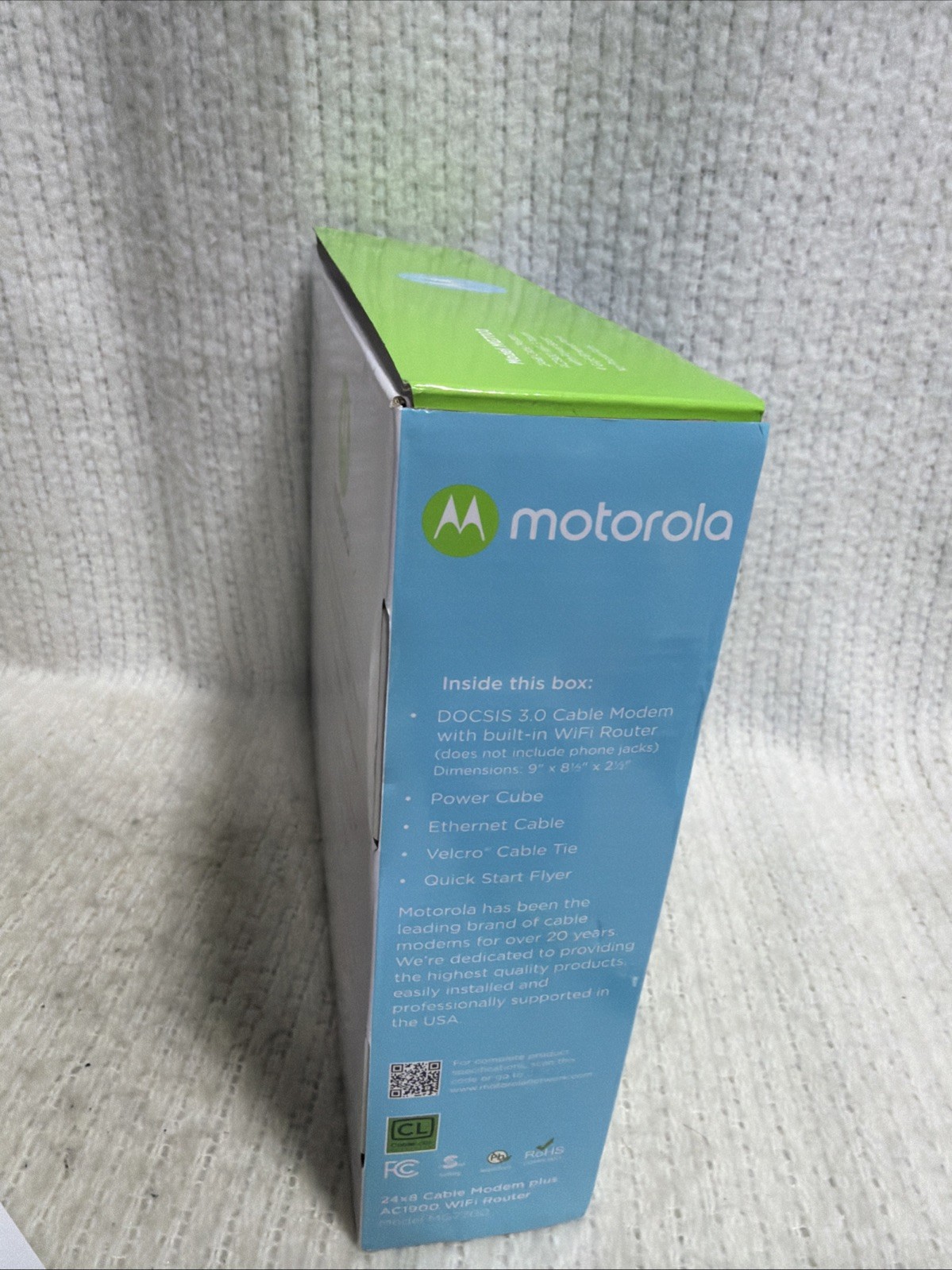 Motorola MG7700 AC1900 Dual-Band DOCSIS 3.0 Cable Modem Router