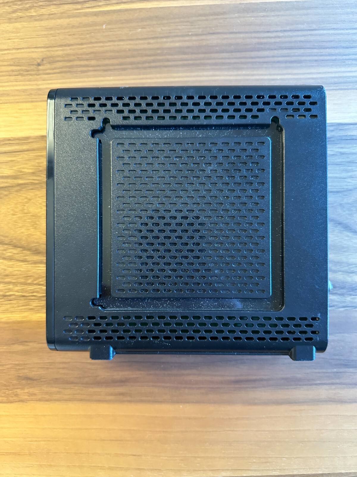Motorola Surfboard Extreme Wireless Cable Modem Gigabit Router SBG6580