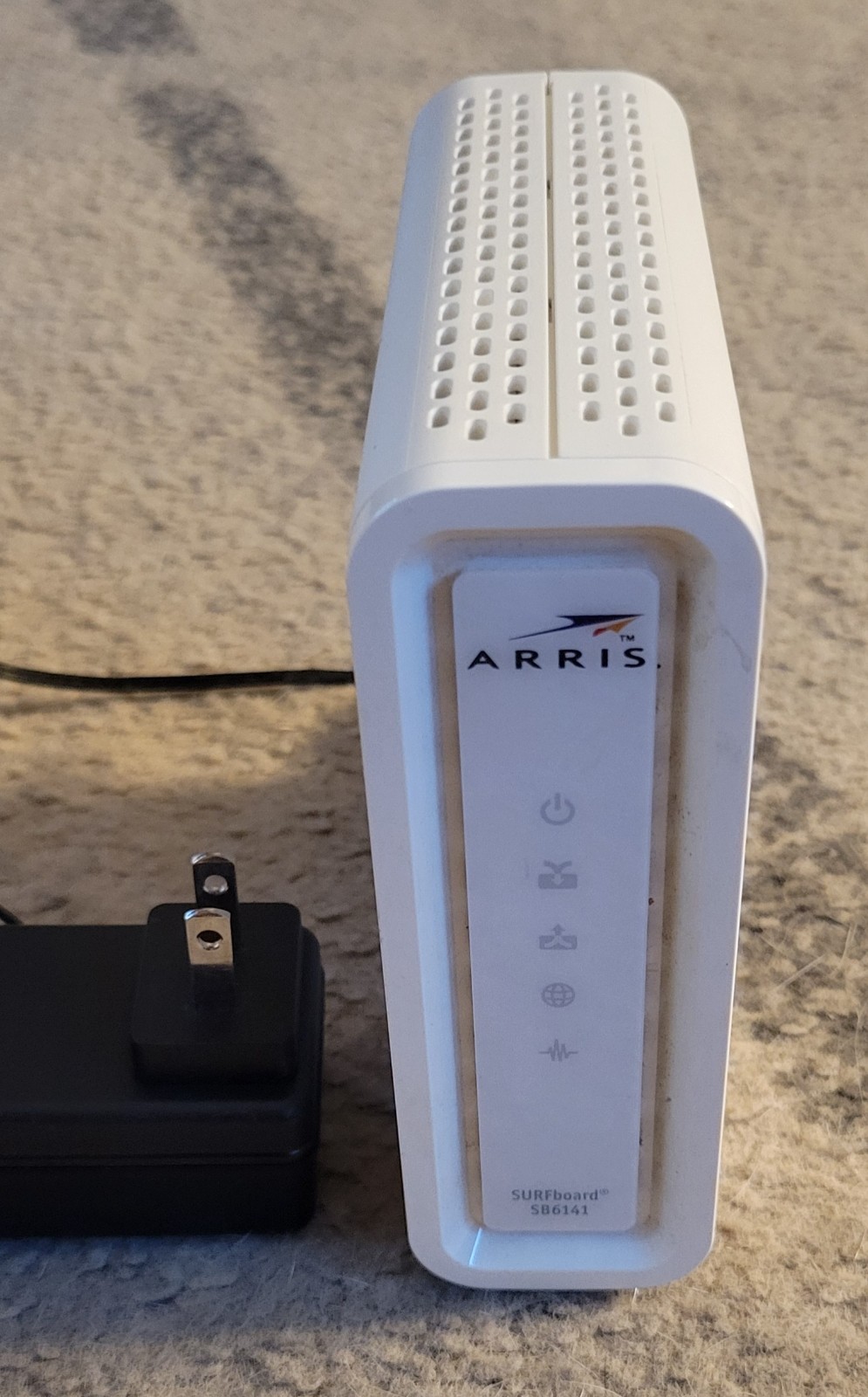 ARRIS SURFboard SB8200 DOCSIS 3.1 Cable Modem Gigabit Tested Working w/ Power Ad
