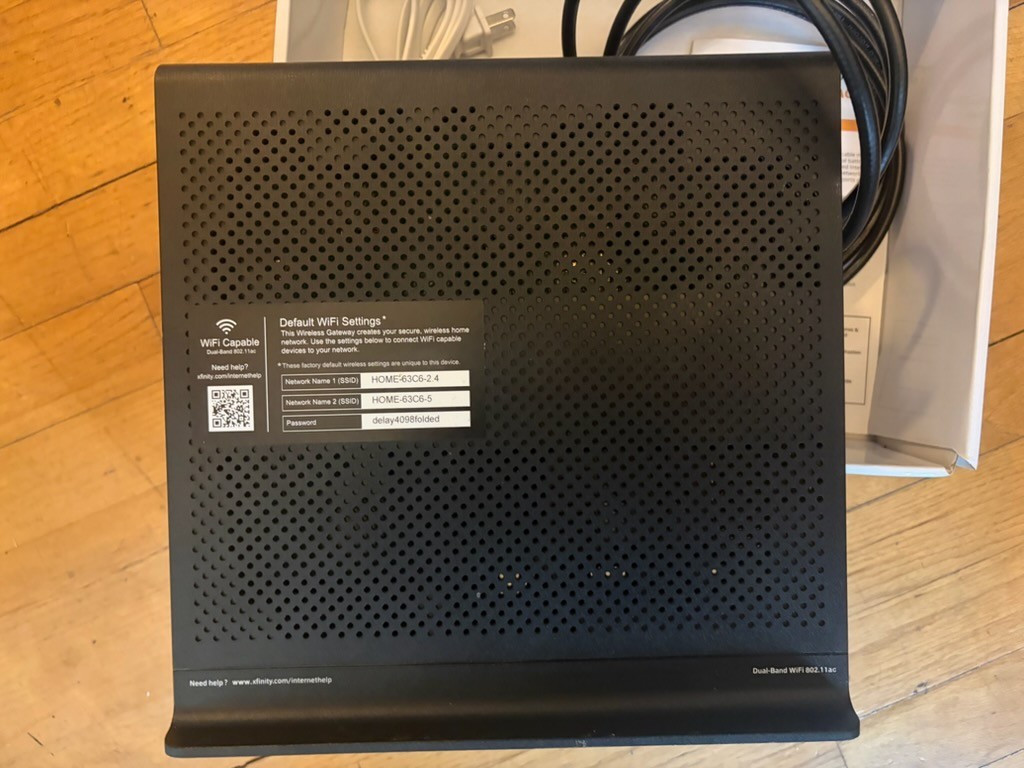 Xfinity DPC3941T DOCSIS 3.0 Dual Band WiFi XB3 Device Type Voice Gateway Router