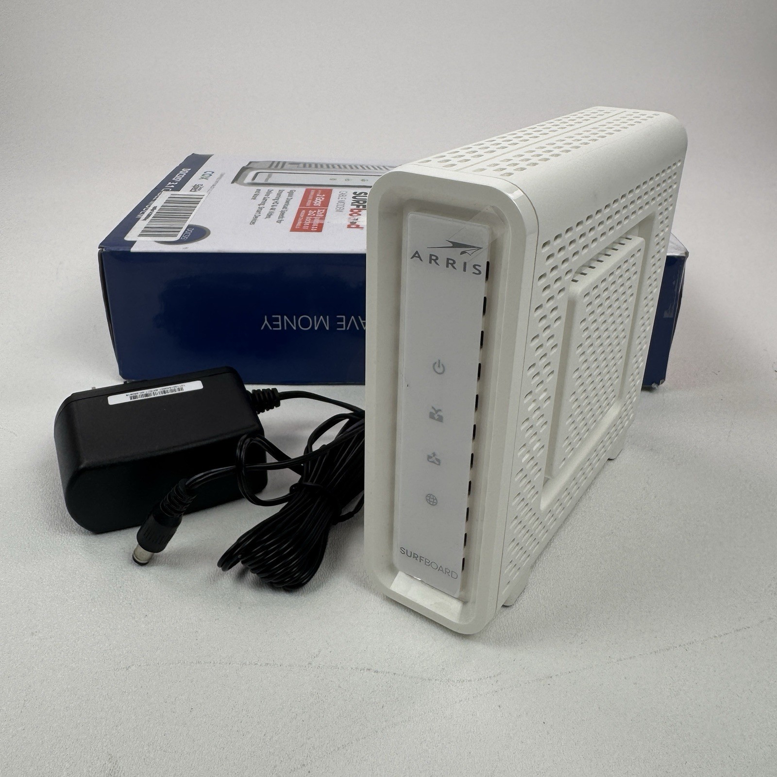 ARRIS SURFboard SB8200 DOCSIS 3.1 10 Gbps Cable Modem