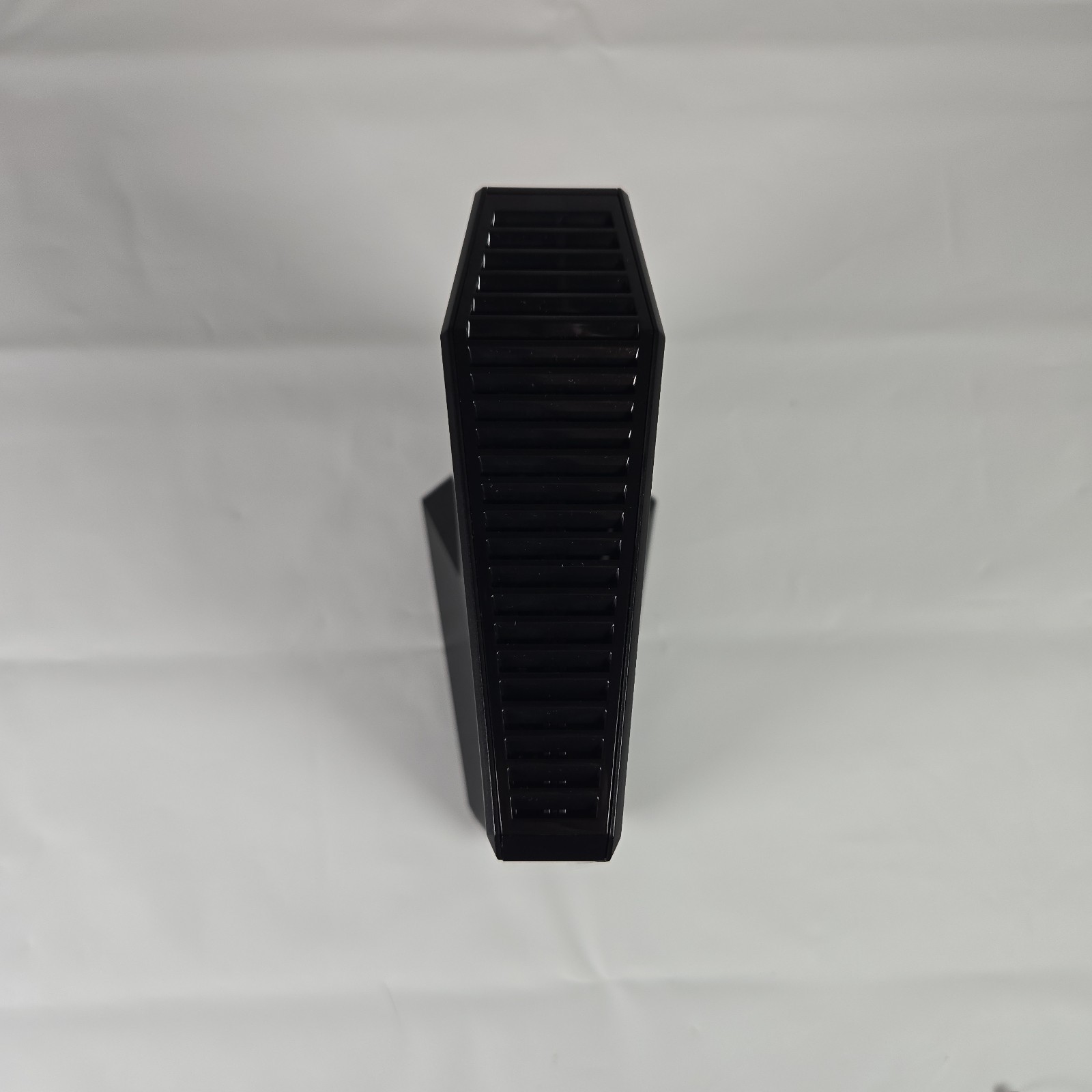 NETGEAR Nighthawk CM2000 DOCSIS 3.1 Cable Modem 2.5Gbps w/ Coax & Ethernet Cable