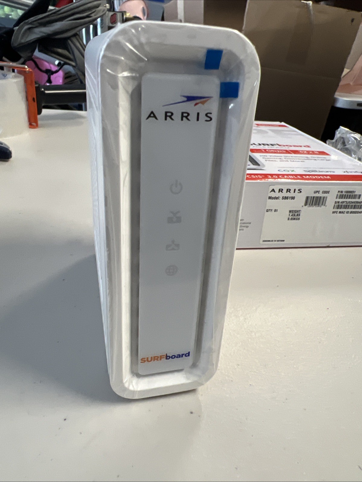 Arris SURFboard DOCSIS 3.0 Cable Modem 1Gbps 32×8 Channels SB6190 NOB