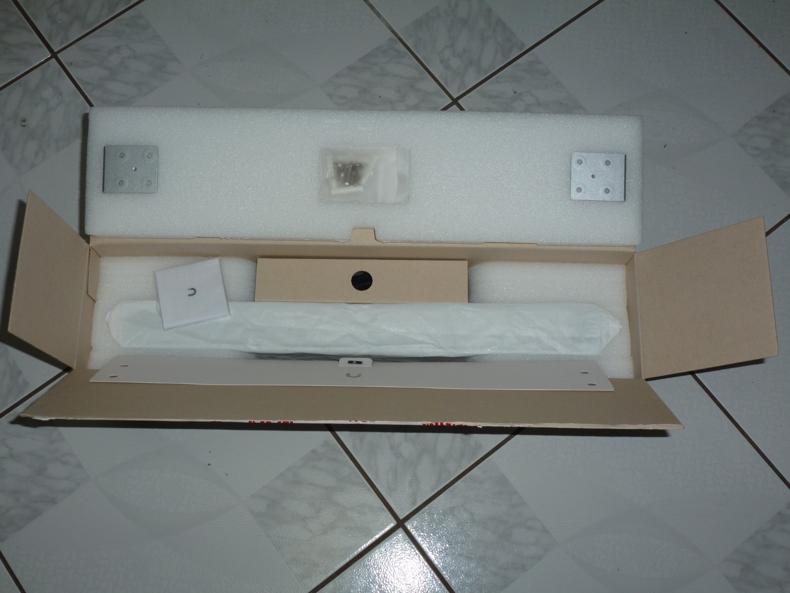 Ubiquiti UniFi Cable Internet Modem Multi GB (UCI) – Open Box!!