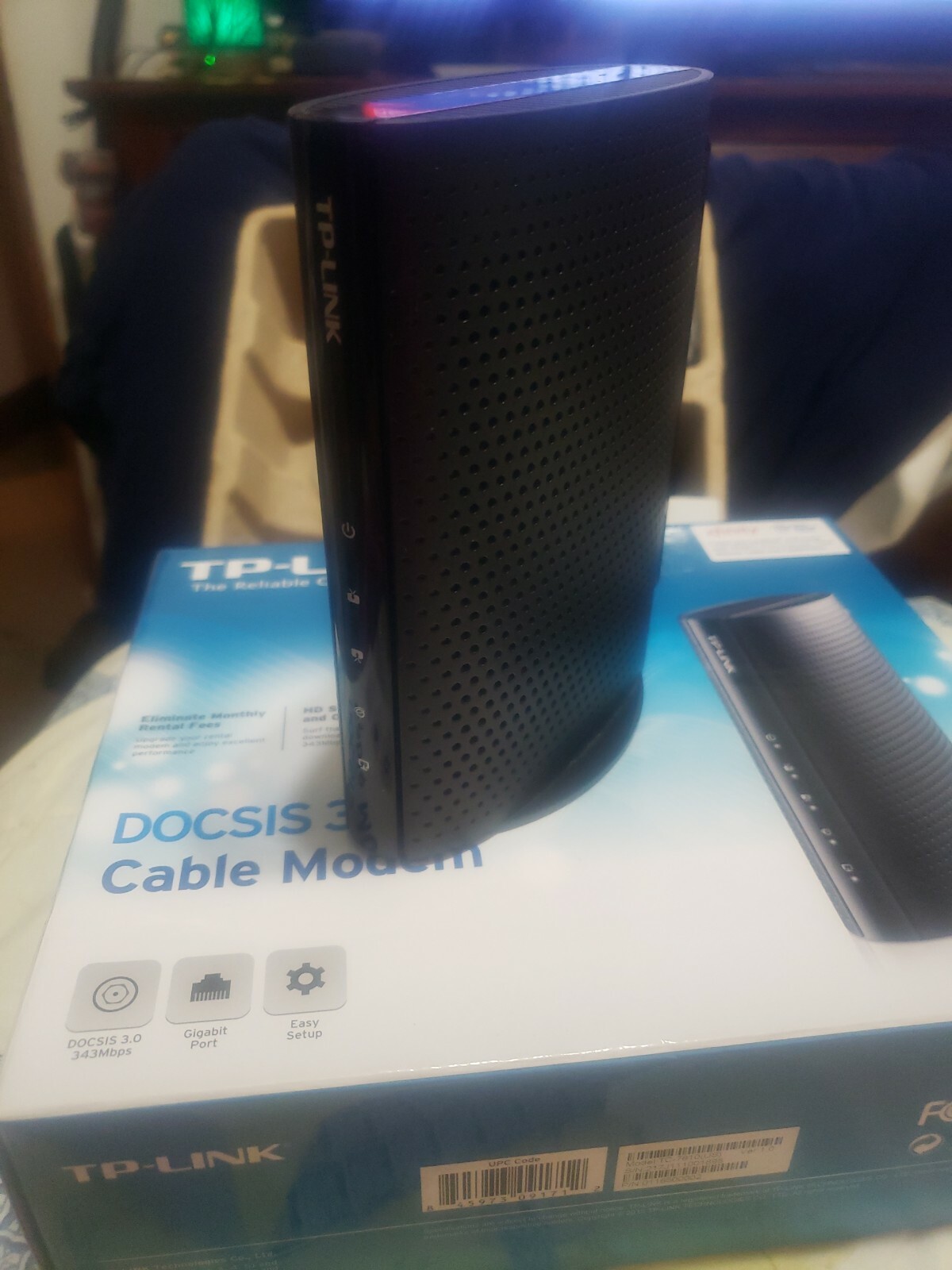 TP-Link DOCSIS 3.0 High Speed Cable Modem TC-7610 Gigabit 8×4 Gaming Streaming