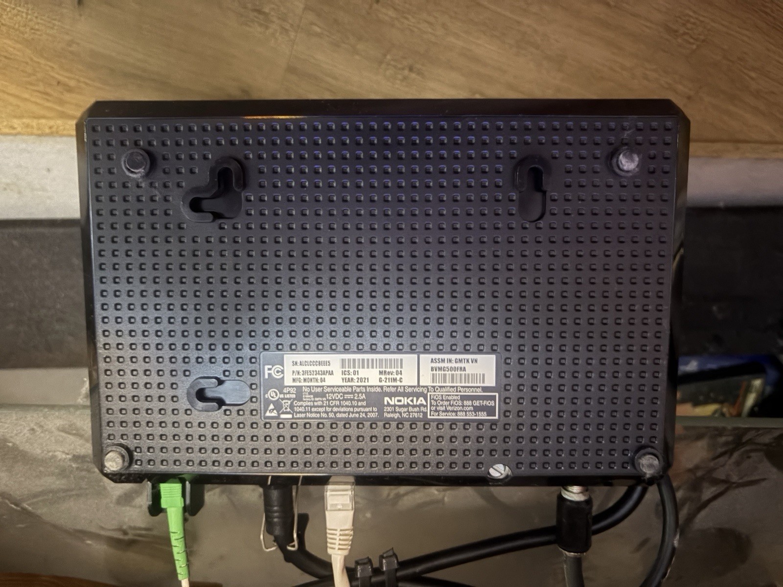 Verizon FIOS Optical Network Terminal G-211M-C Modem & Power Supply