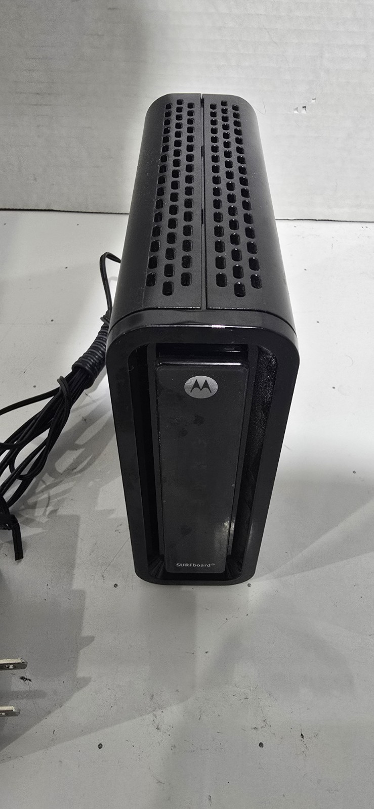 Motorola SURFboard SB6180 (SB6180) Cable Modem + Router