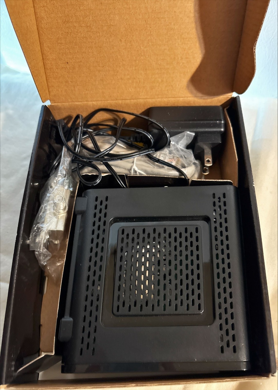 Motorola SURFboard SB6180 200 Series DOCSIS 3.0 Cable Modem