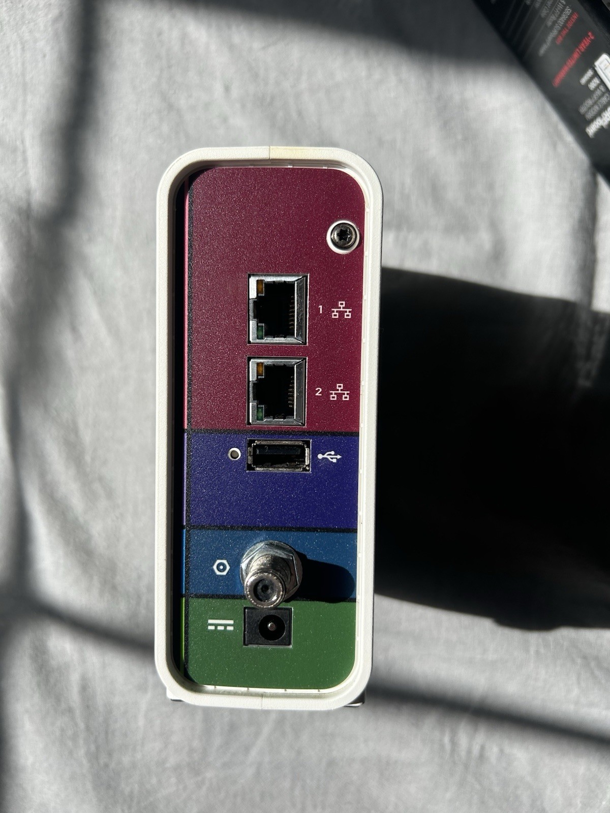 Motorola Arris SURFboard Modem & Wi-Fi Router N300 SBG6400