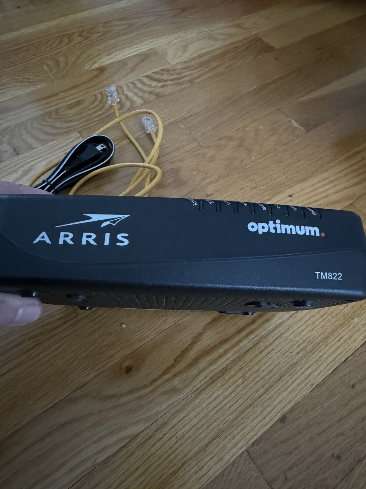 ARRIS TM822 Touchstone DOCSIS 3.0 8×4 Ultra-High Speed Telephone Modem – Optimum