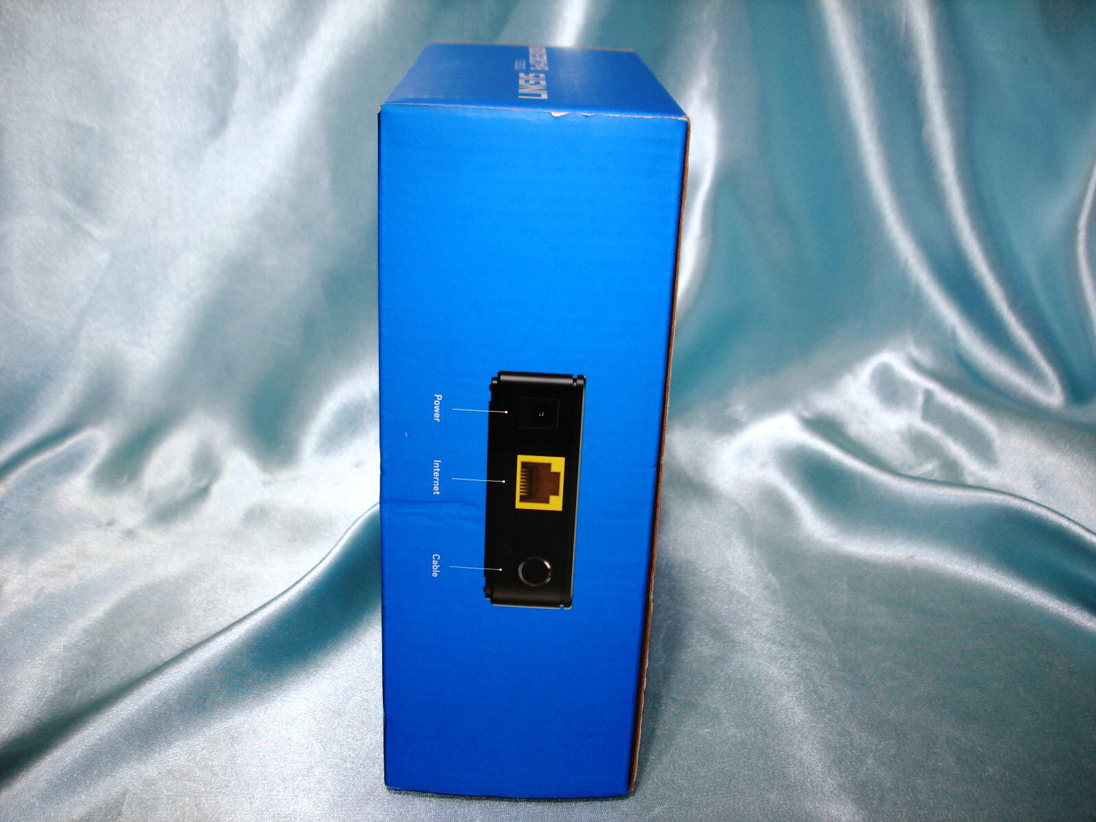 Linksys CM3008 DOCSIS 3.0 8×4 Cable Modem Up To 343 Mbps Pre Owned