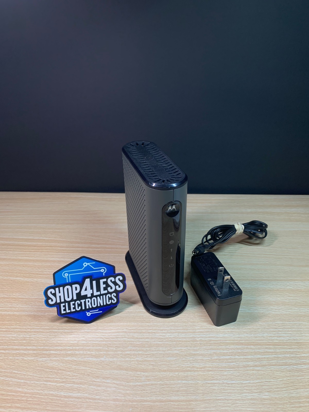 Motorola Cable Modem Model MB7220 w/ Power Cord