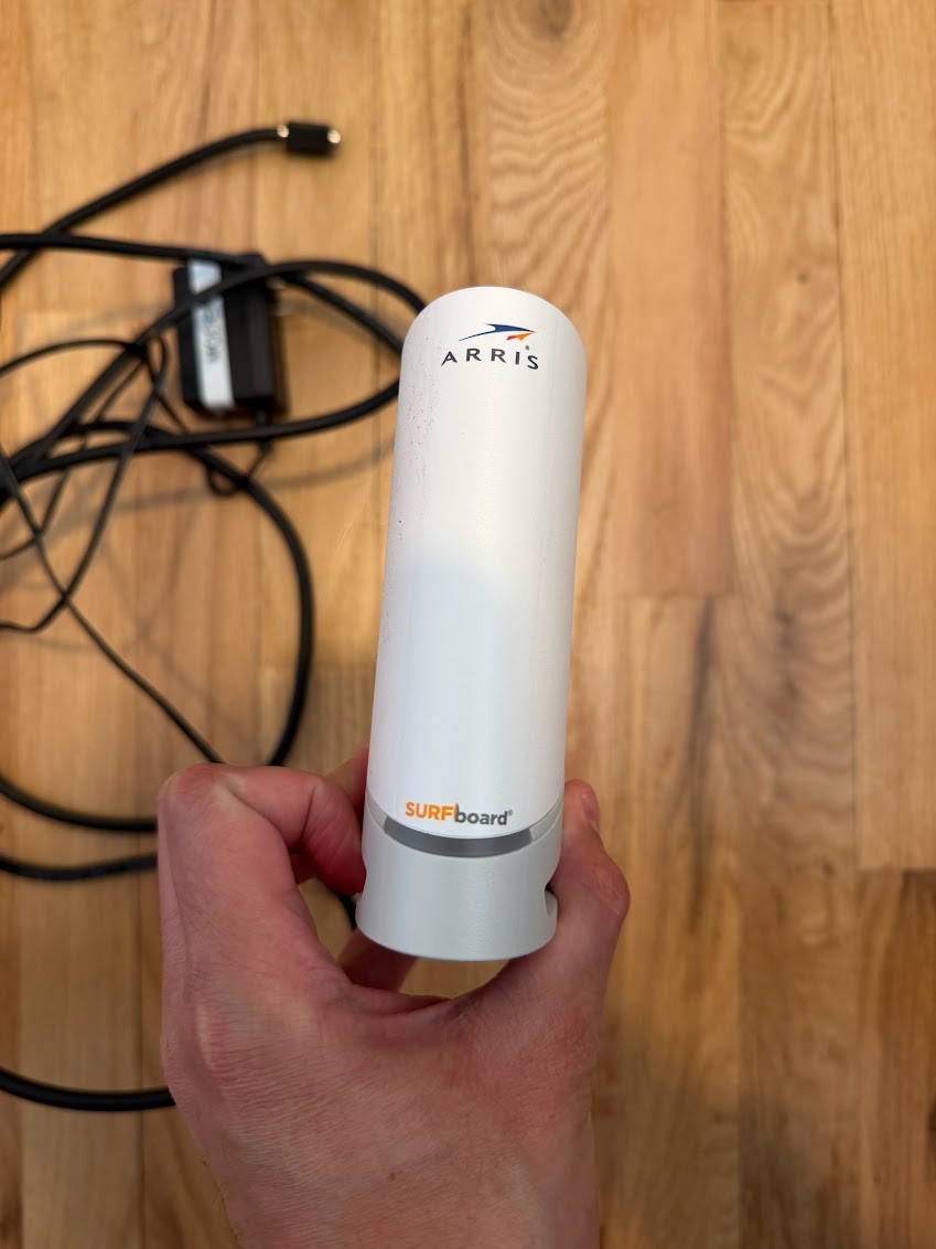 ARRIS SURFboard S33 DOCSIS 3.1 Multi-Gig Cable Modem (Up to 2.5 Gbps)