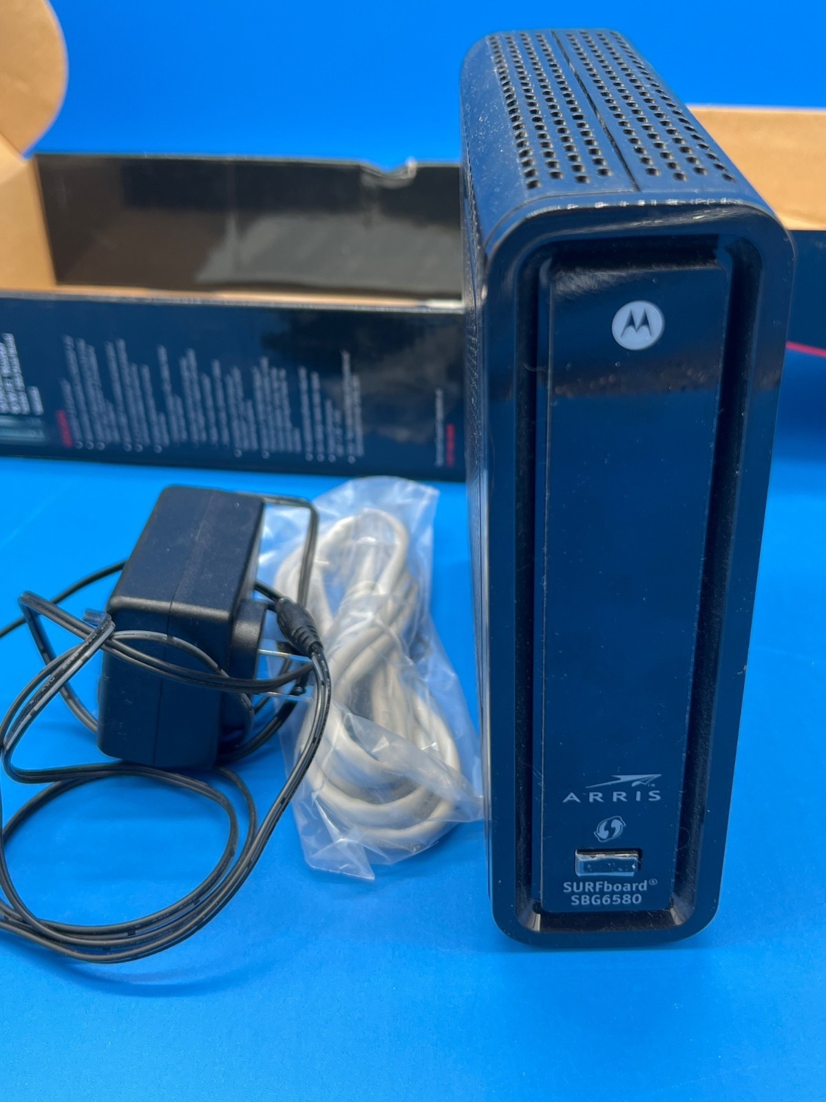 Motorola Arris SURFboard SBG6580 Modem & Wi-Fi Router N300 300 Dual Band