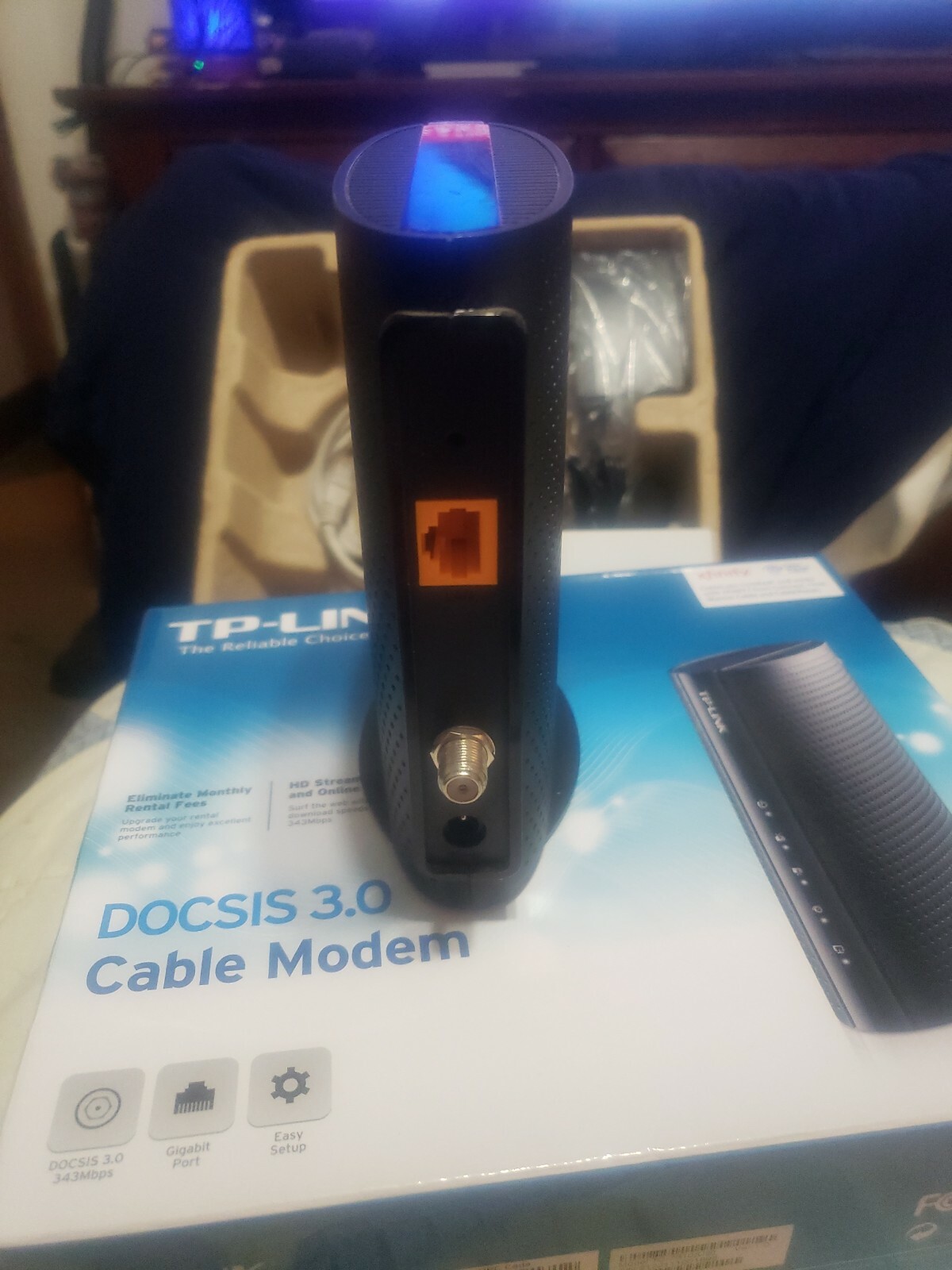 TP-Link DOCSIS 3.0 High Speed Cable Modem TC-7610 Gigabit 8×4 Gaming Streaming