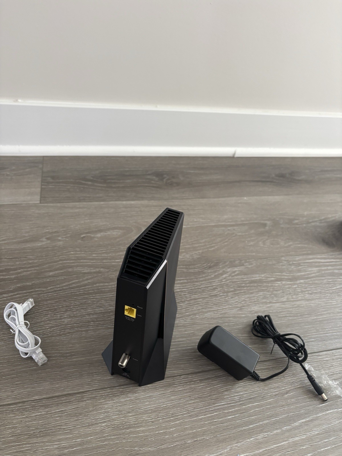NETGEAR Nighthawk CM2000 2.5Gbps DOCSIS 3.1 Cable Modem Xfinity Spectrum Cox