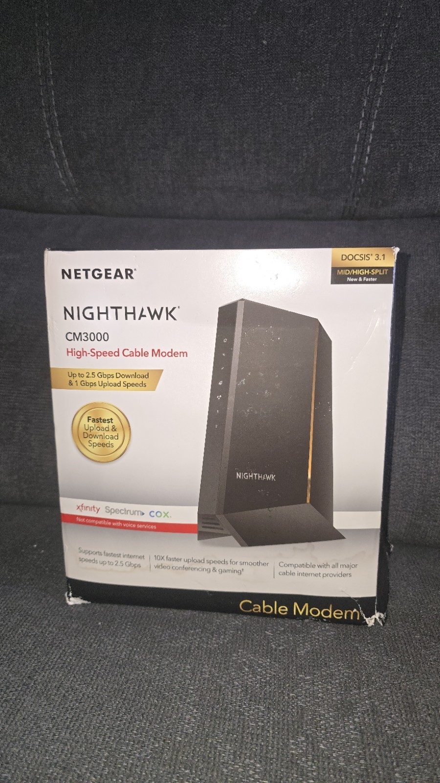 NETGEAR Nighthawk CM3000 DOCSIS 3.1 Mid/high-Split Cable Modem,Black-Refurbished
