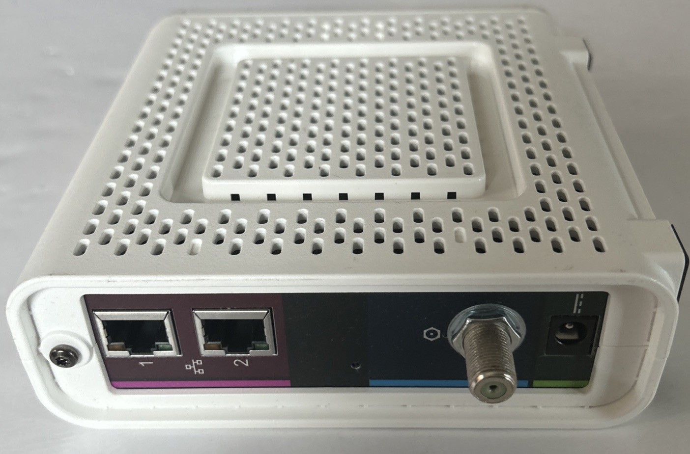 Arris Surf Board Docsis 3.0 Cable Modem 1.4Gbps 32 x 8 SB6190