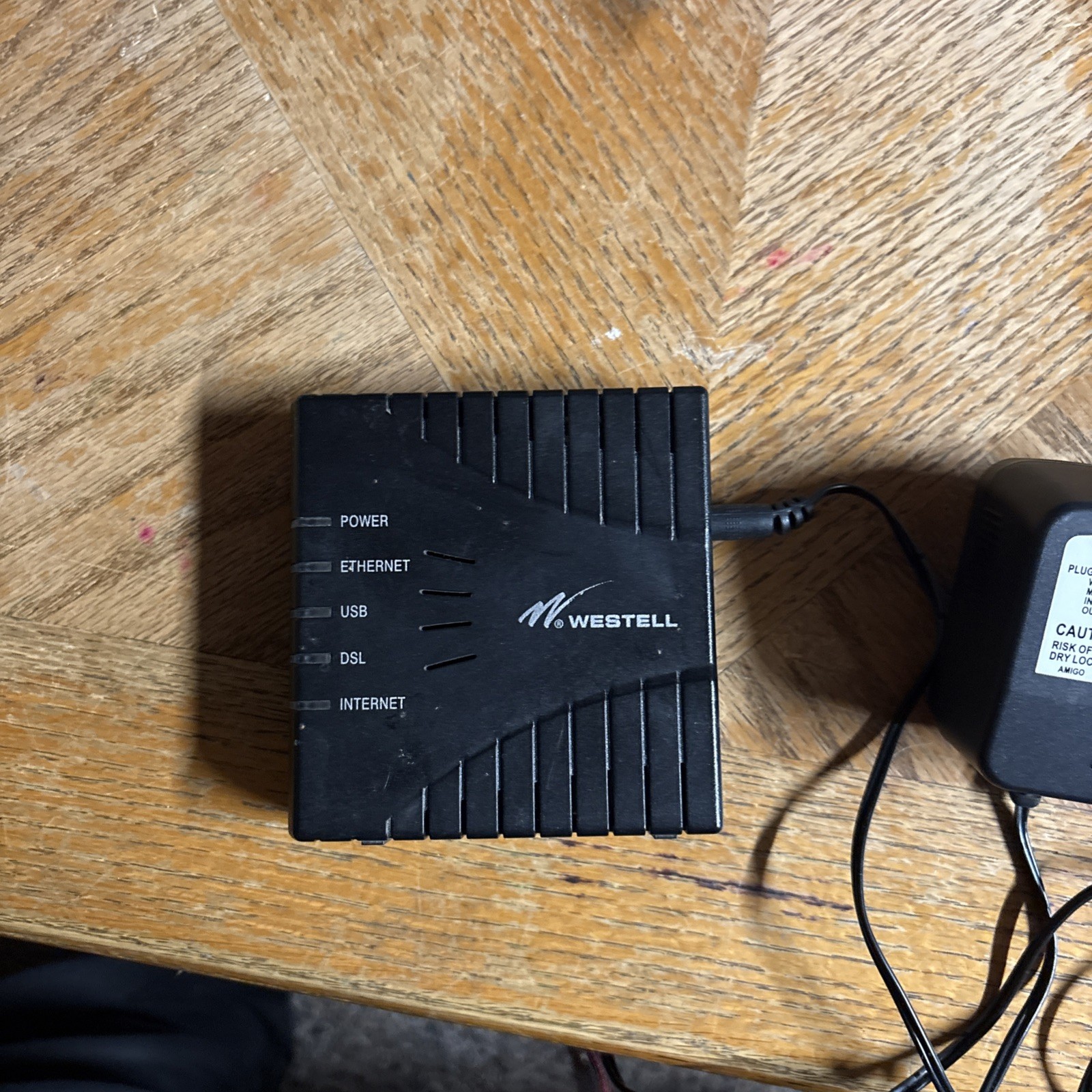 Westell E90-610030-06 Rev.D DSL2+ Router Modem w/ Adapter