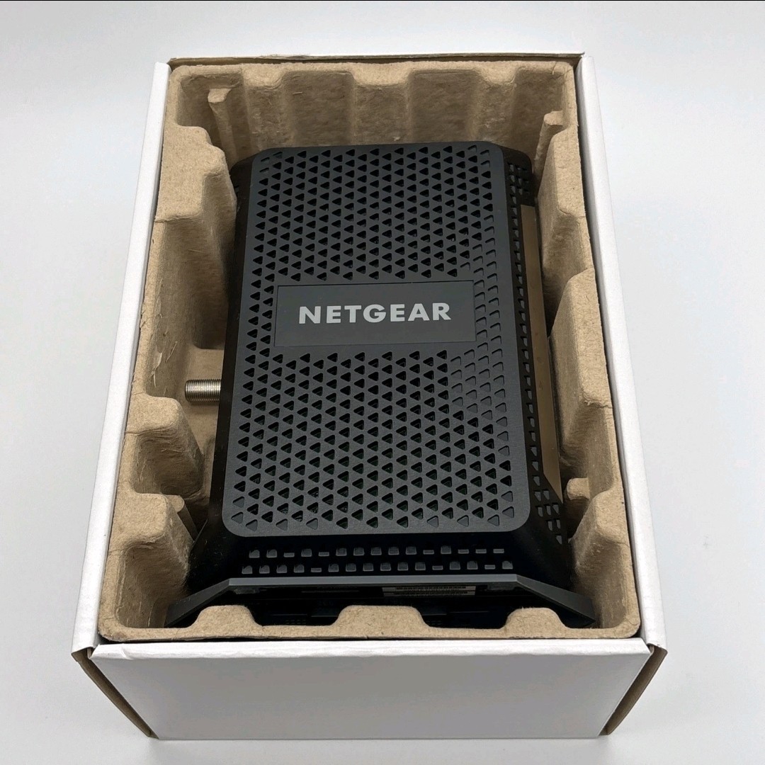 NETGEAR CM1000 DOCSIS 3.1 Gigabit Cable Modem (CM1000-100NAS) Original Box