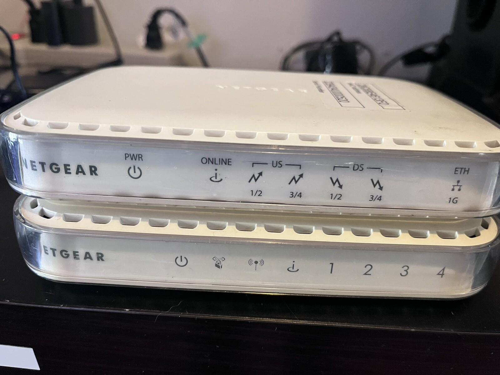 NETGEAR CMD31T Cable Modem And WGR614v10 Router