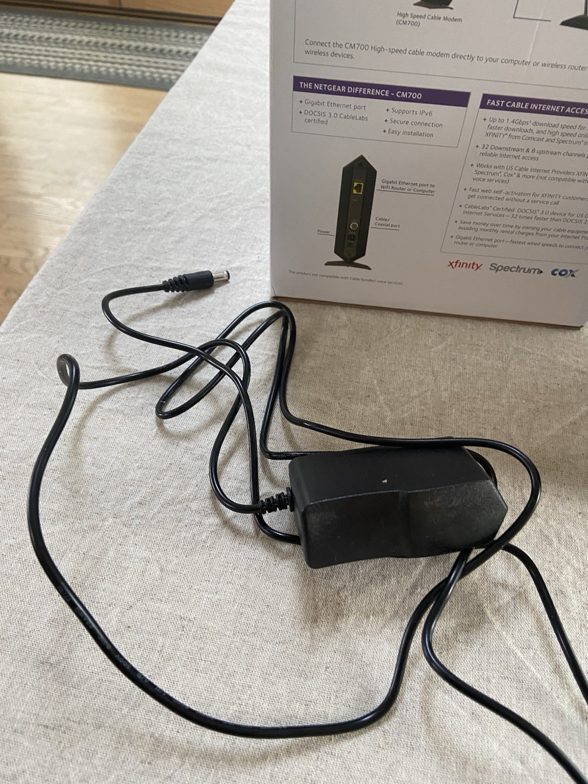 NETGEAR CM700-100NAS Cable Modem Speed To 800Mbps DOCSIS3.0 Xfinity Used Works