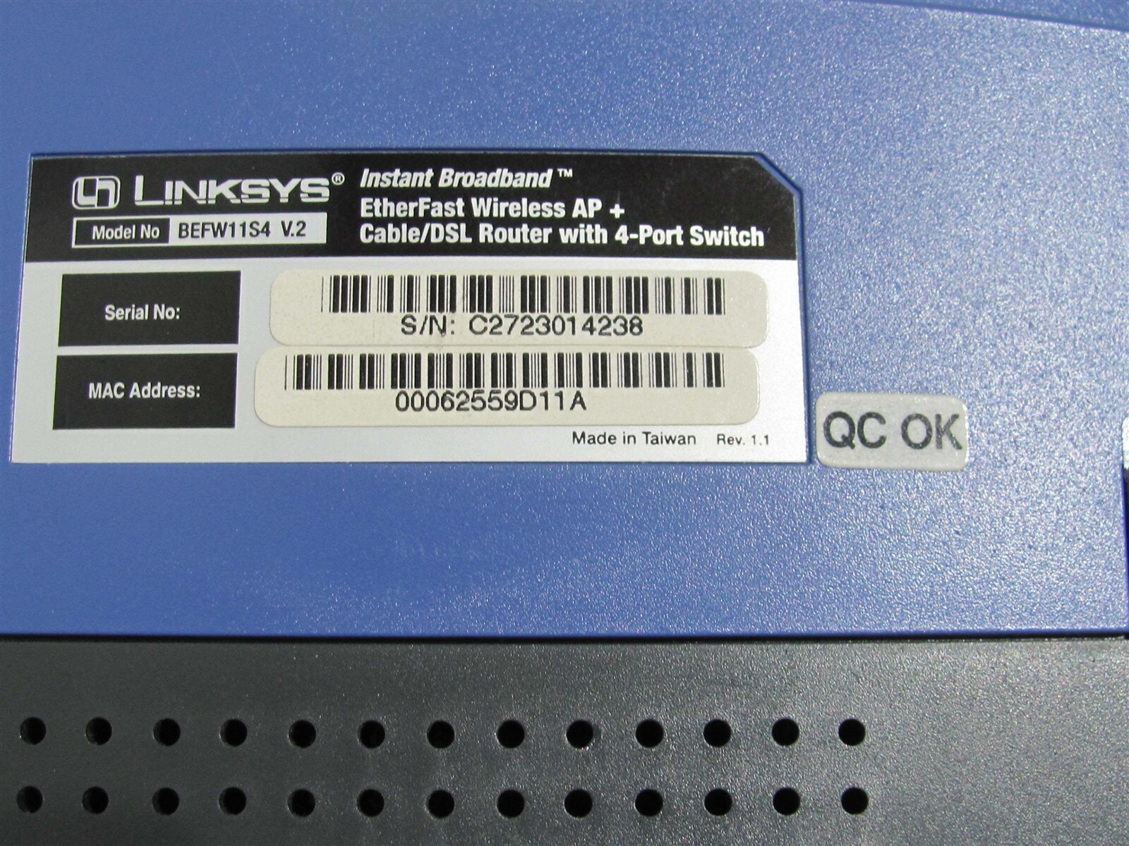 Linksys Wireless-B Broadband Router 2.4GHz 4 Port-WEP Model BEFW11S4V2 (LU)